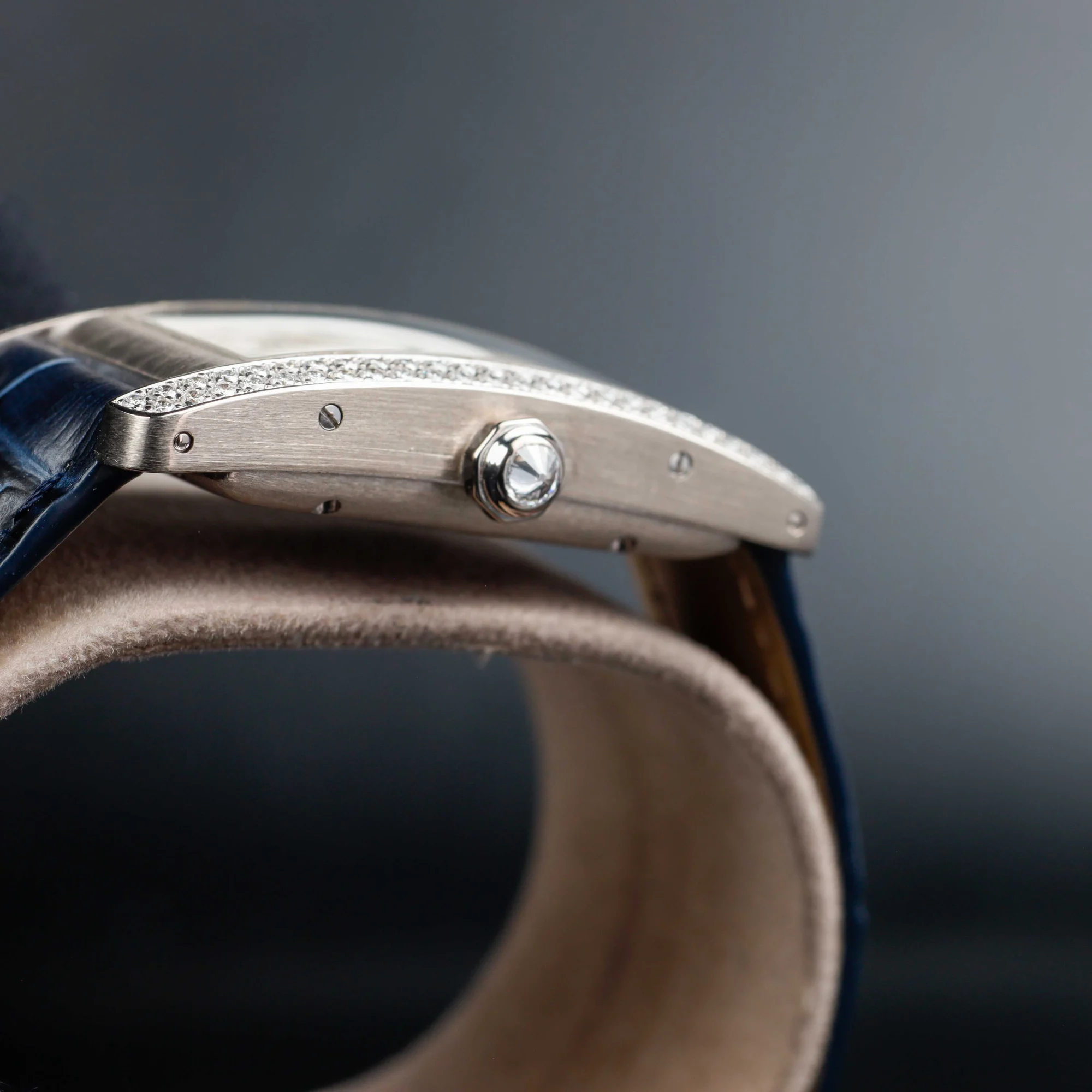 Cartier Tank Américaine With Natural Diamonds Customization oro bianco 7