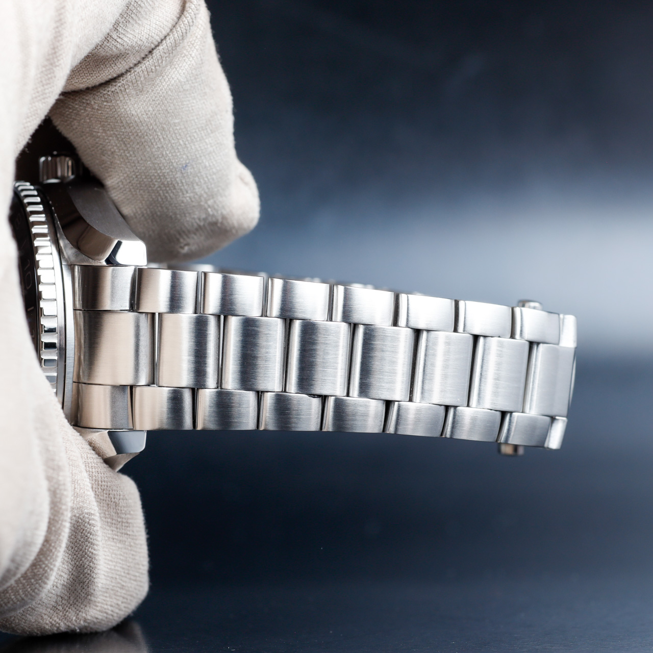 Exel Watches SEAMASTER PLANET OCEAN 600M 10