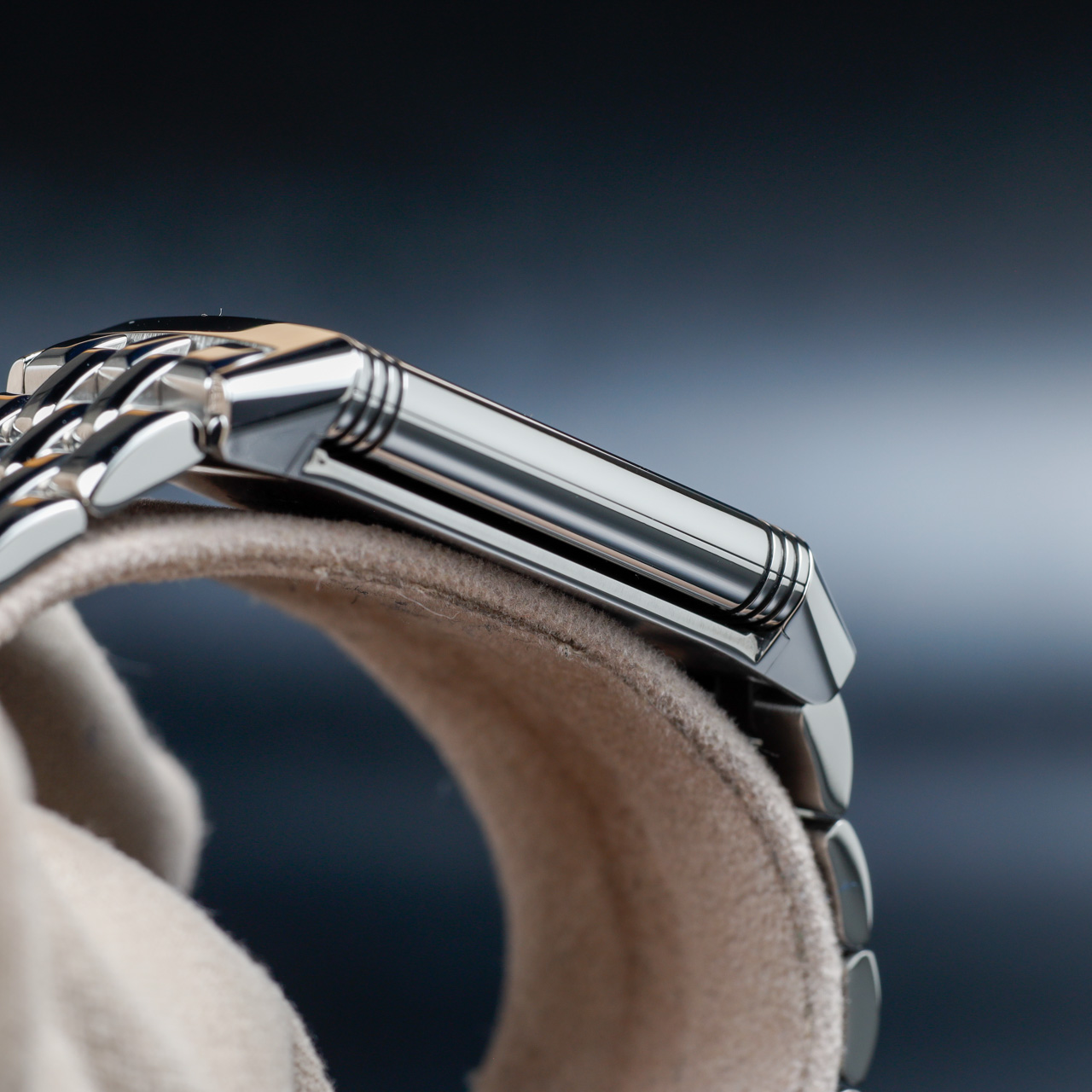 Exel Watches REVERSO CLASSIC MEDIUM THIN MIDSIZE 6