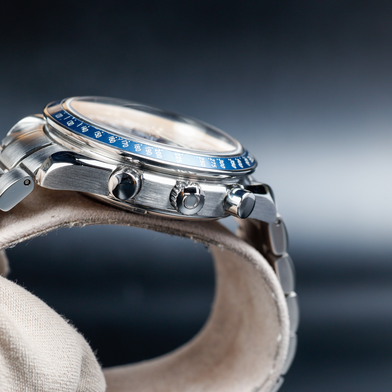 Exel Watches SPEEDMASTER DATE 7