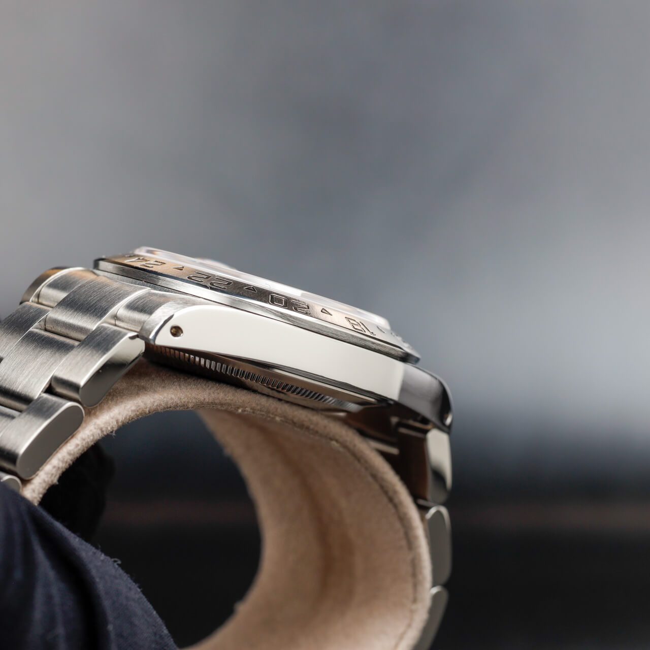 Exel Watches Explorer II 6