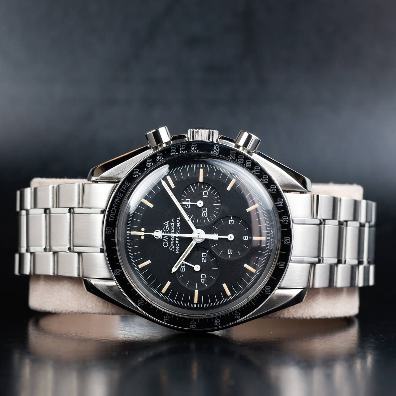 Omega Speedmaster Professional Moonwatch steel 2