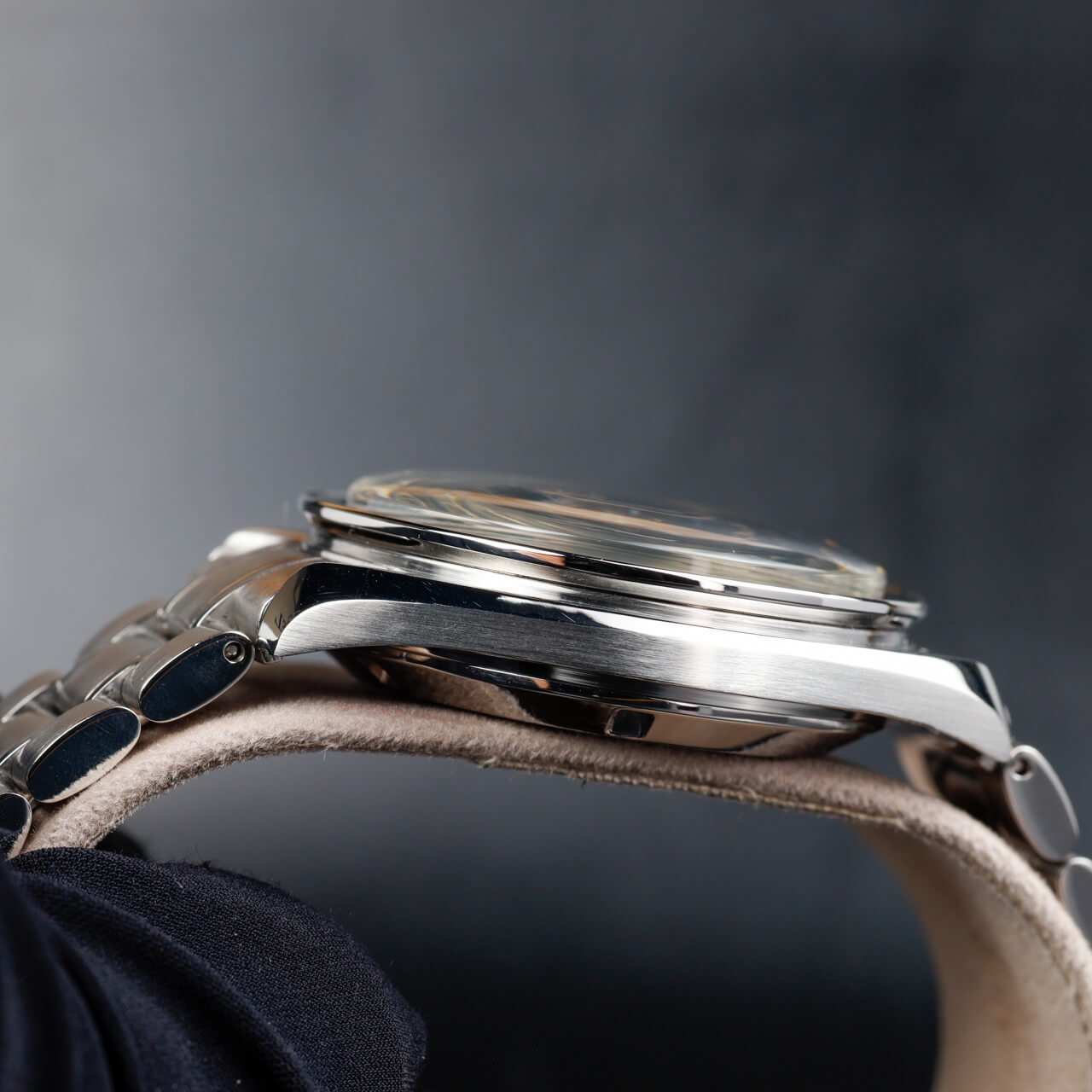 Omega Speedmaster Professional Moonwatch steel 6
