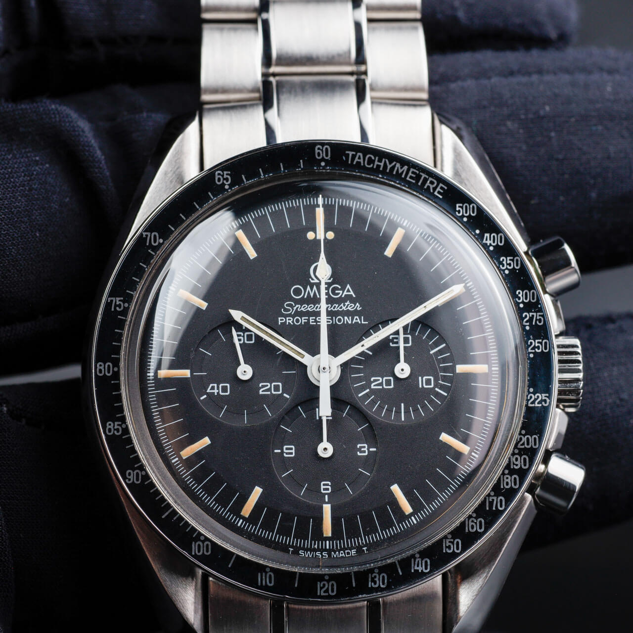 Omega Speedmaster Professional Moonwatch steel 9