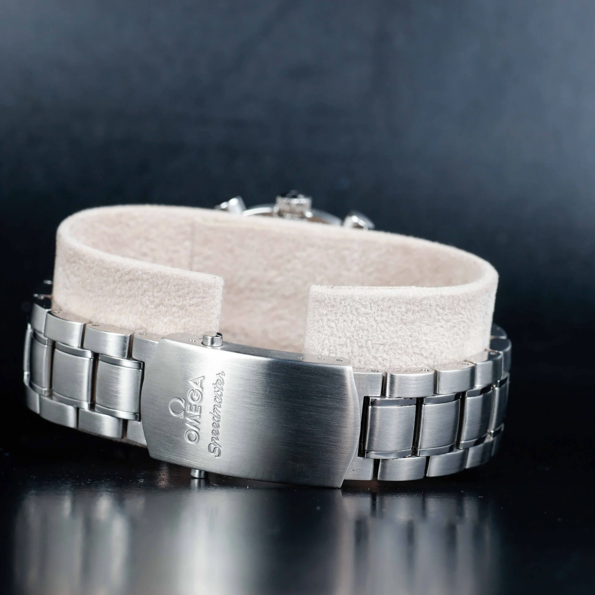 Omega Speedmaster Date 40 Automatic acciaio 4