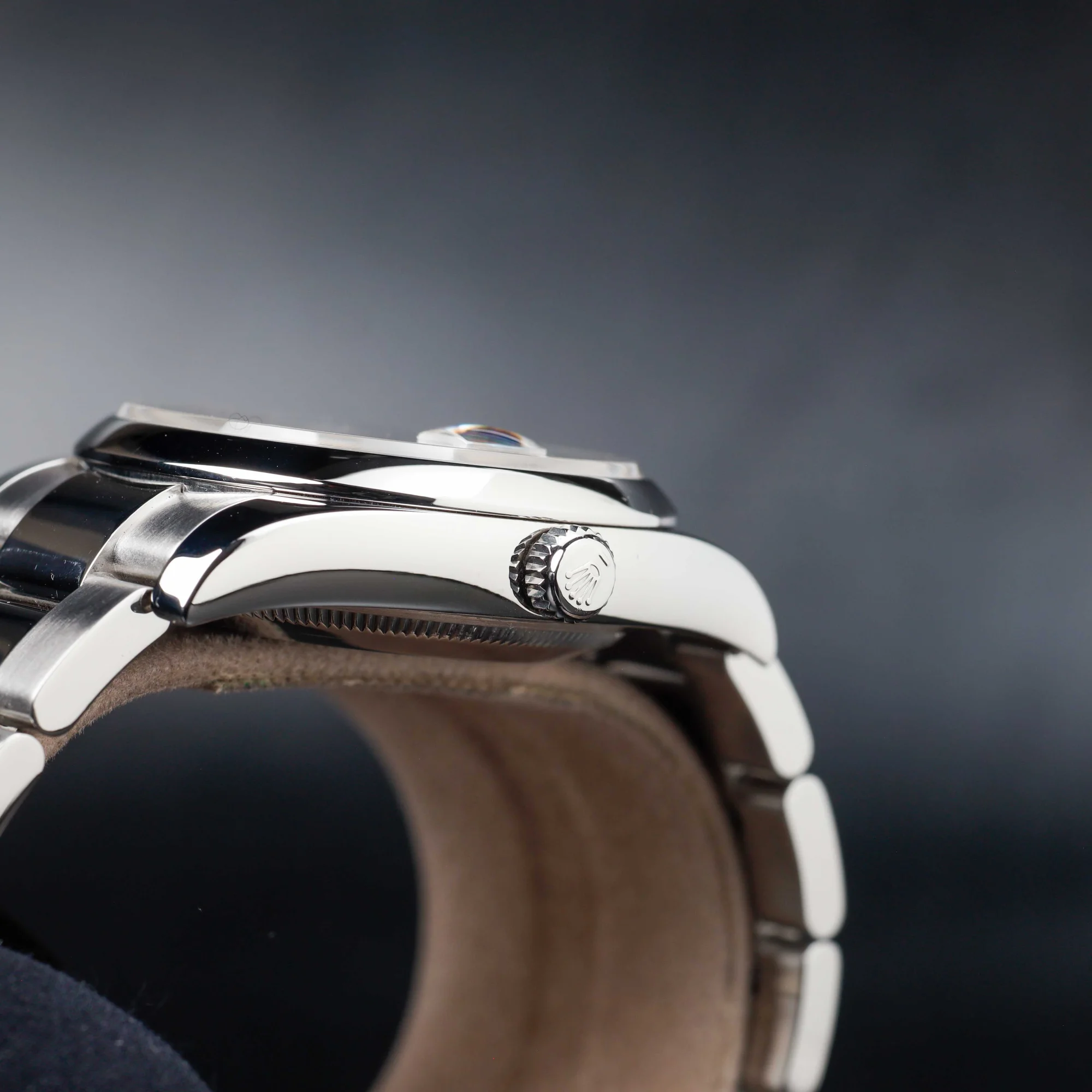 Rolex Oyster Perpetual Date 34 steel 7