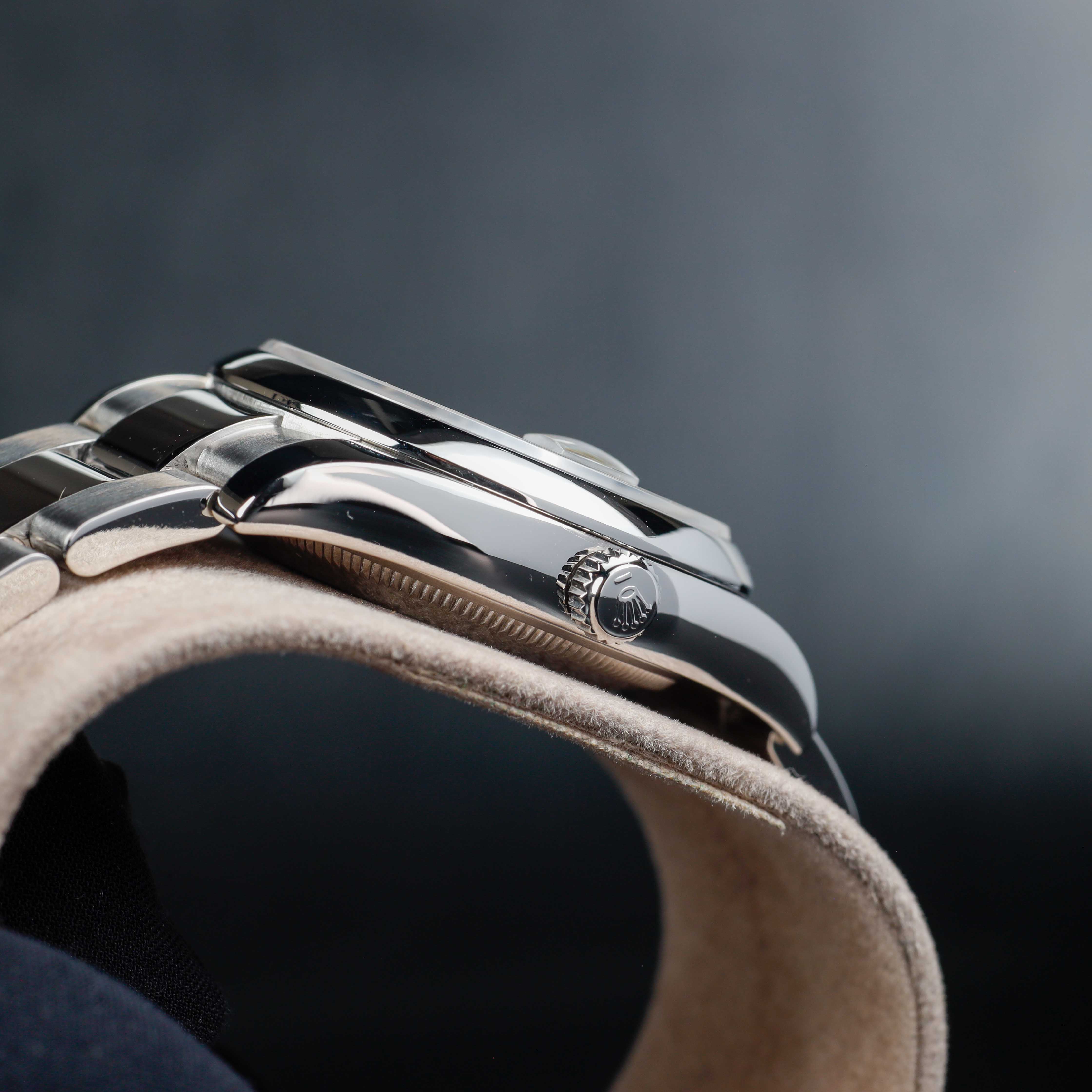 Rolex Oyster Perpetual Date 34 acier 8