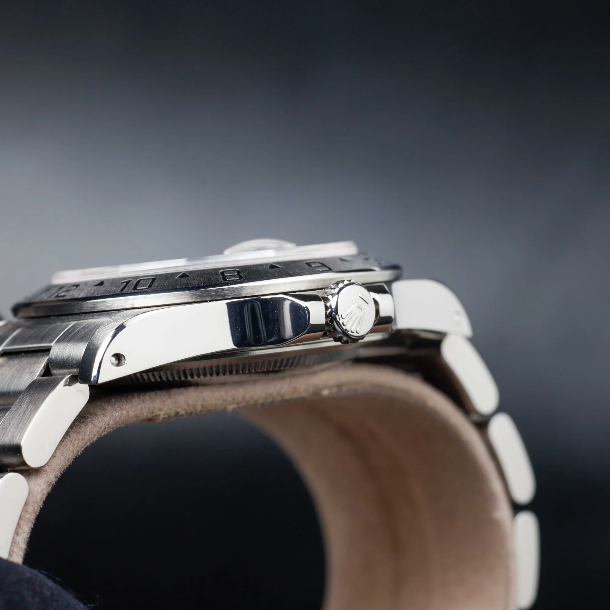 Rolex Explorer Ii steel/platinum 7