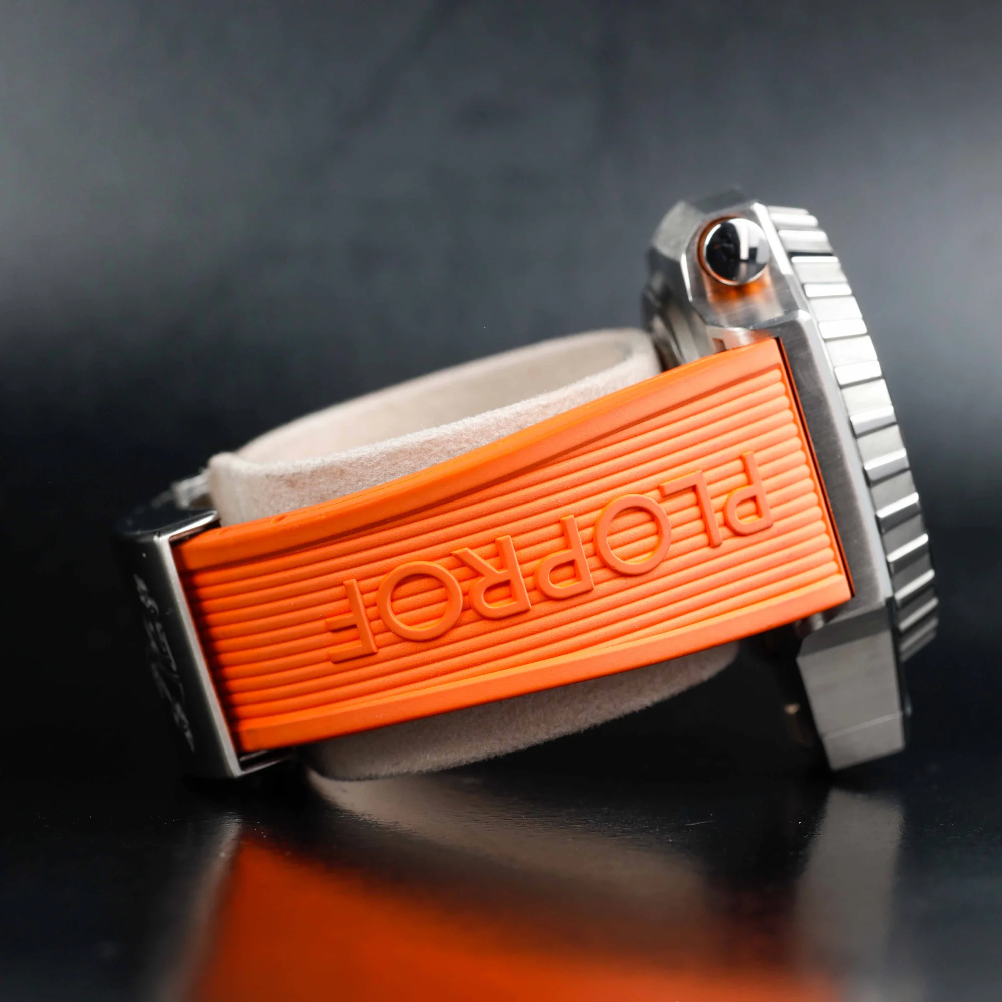 Omega Seamaster Ploprof 1200m acciaio 5