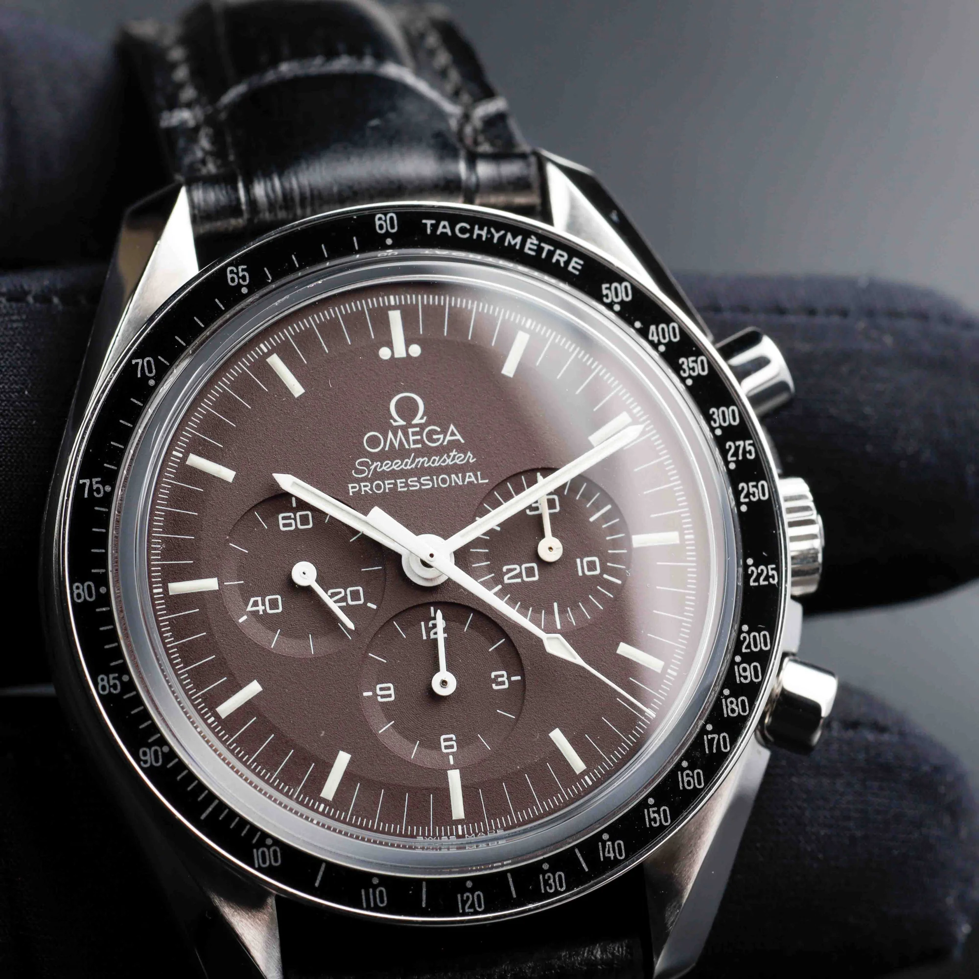 Oméga Speedmaster Moonwatch acier 8