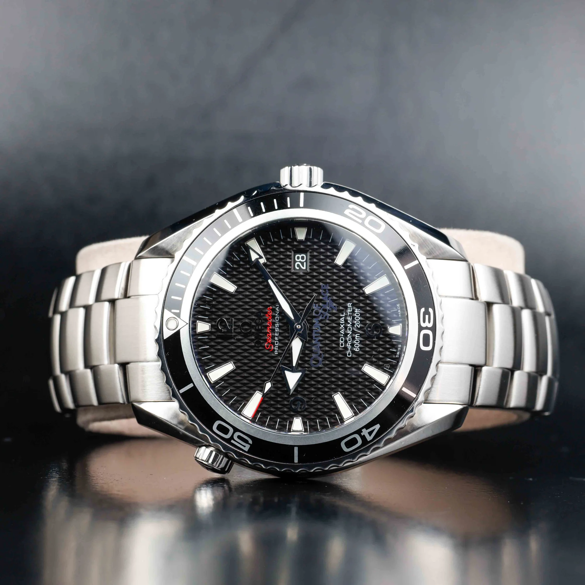 Omega Seamaster Planet Ocean quantum Of Solace 007 Limited Edition steel 2