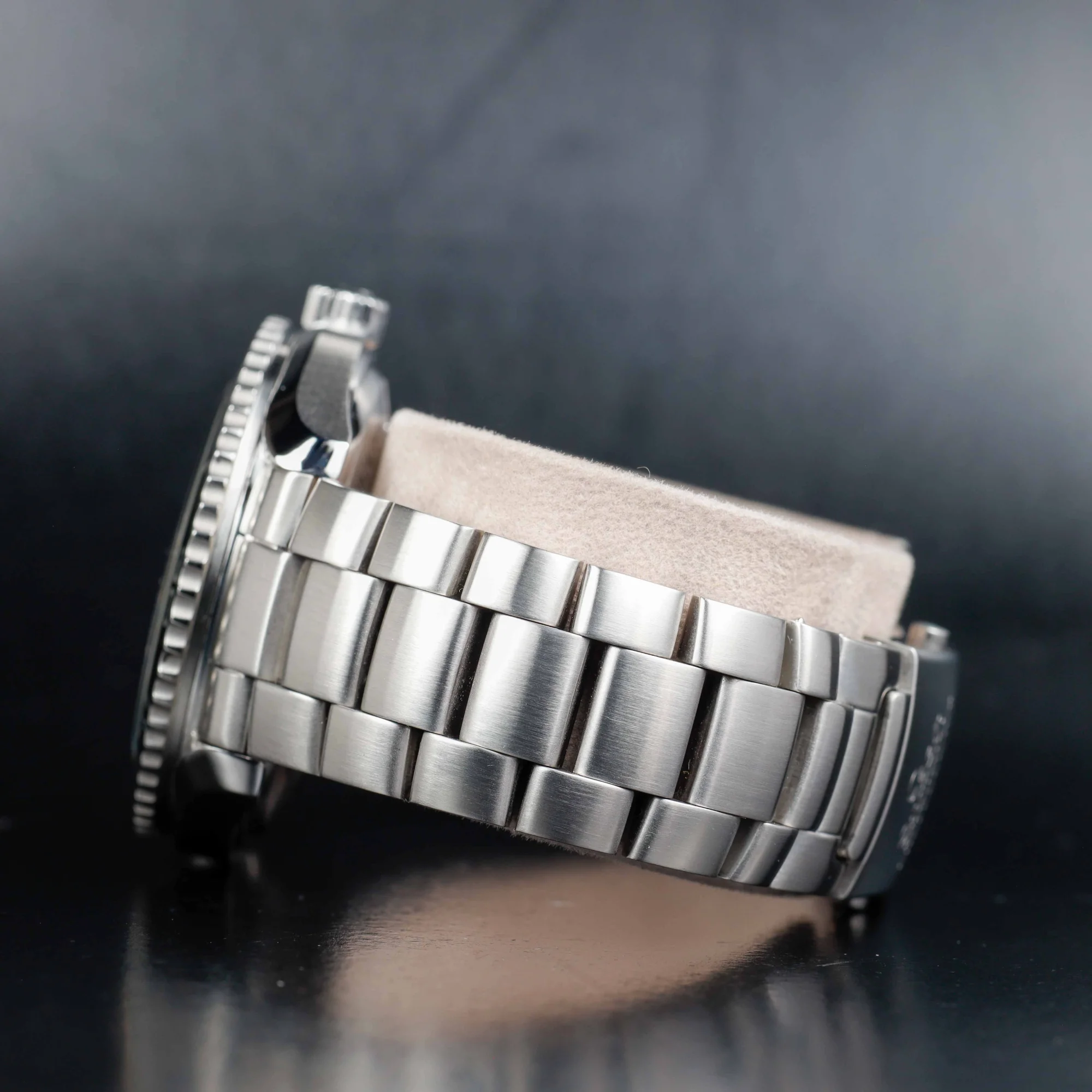 Omega Seamaster Planet Ocean quantum Of Solace 007 Limited Edition steel 3