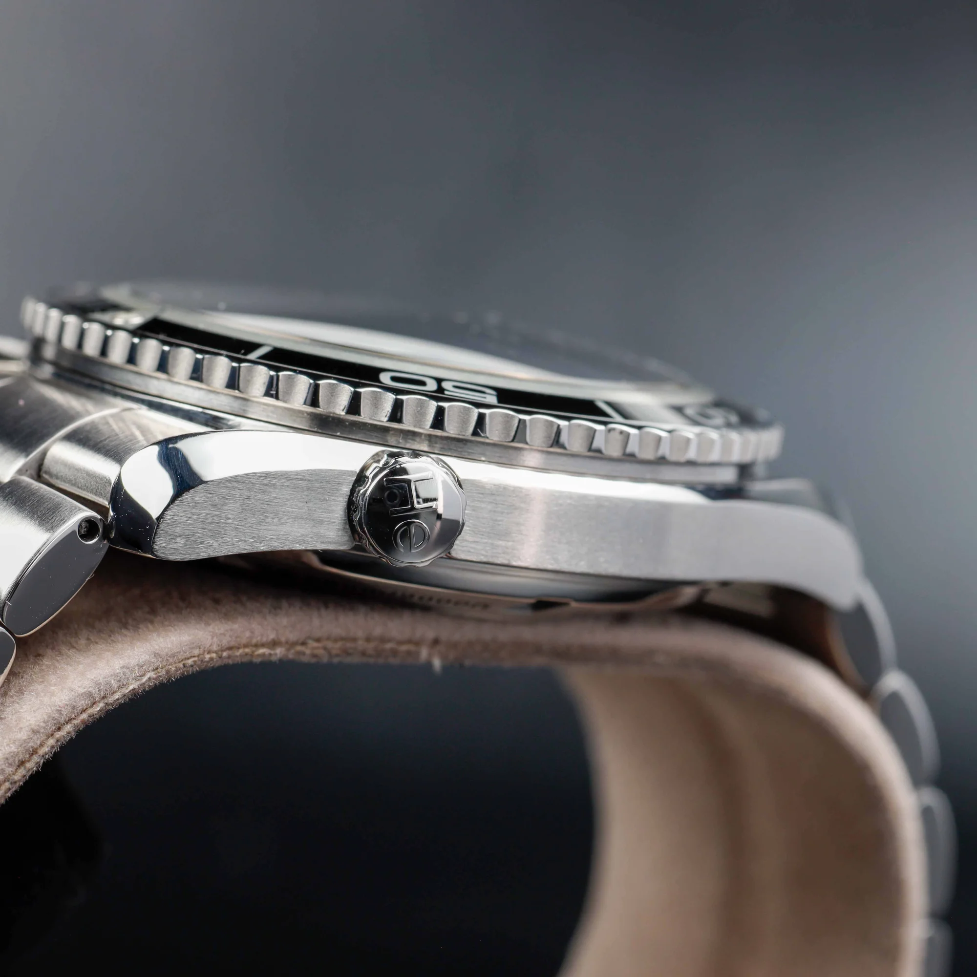 Omega Seamaster Planet Ocean quantum Of Solace 007 Limited Edition steel 6