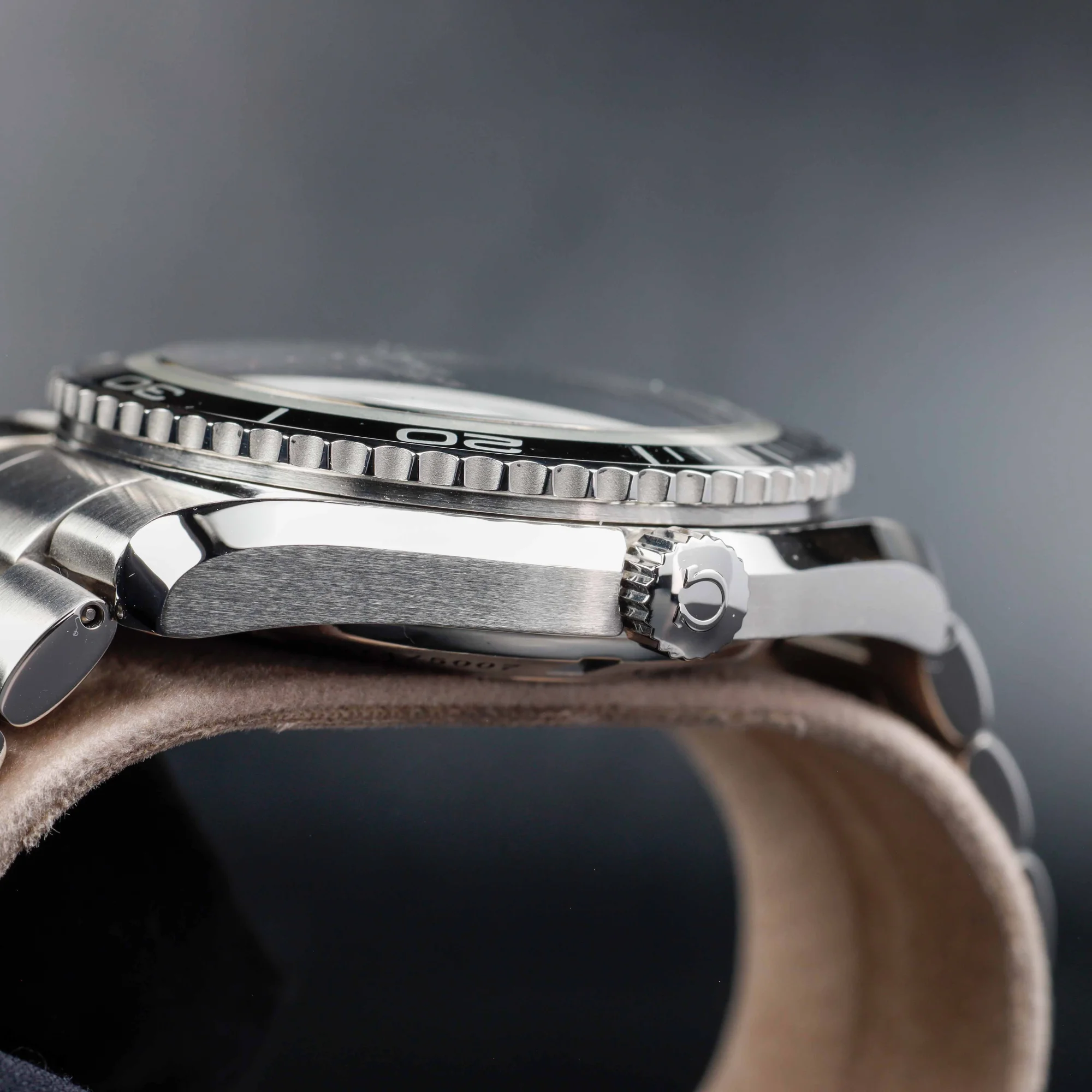 Omega Seamaster Planet Ocean quantum Of Solace 007 Limited Edition steel 7