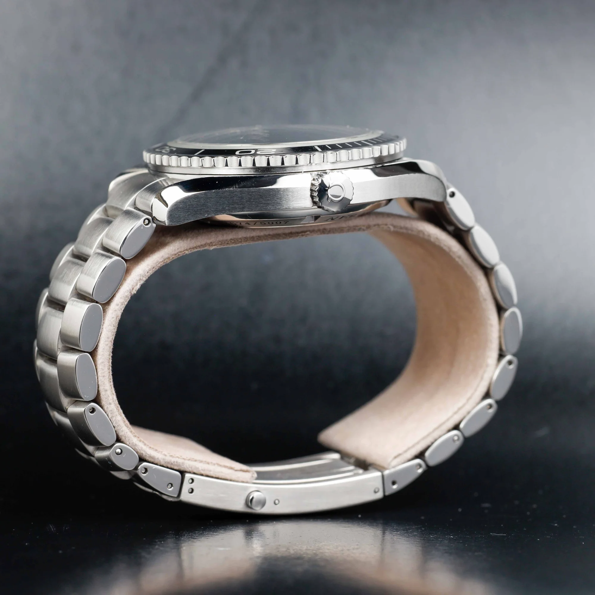 Omega Seamaster Planet Ocean quantum Of Solace 007 Limited Edition steel 8