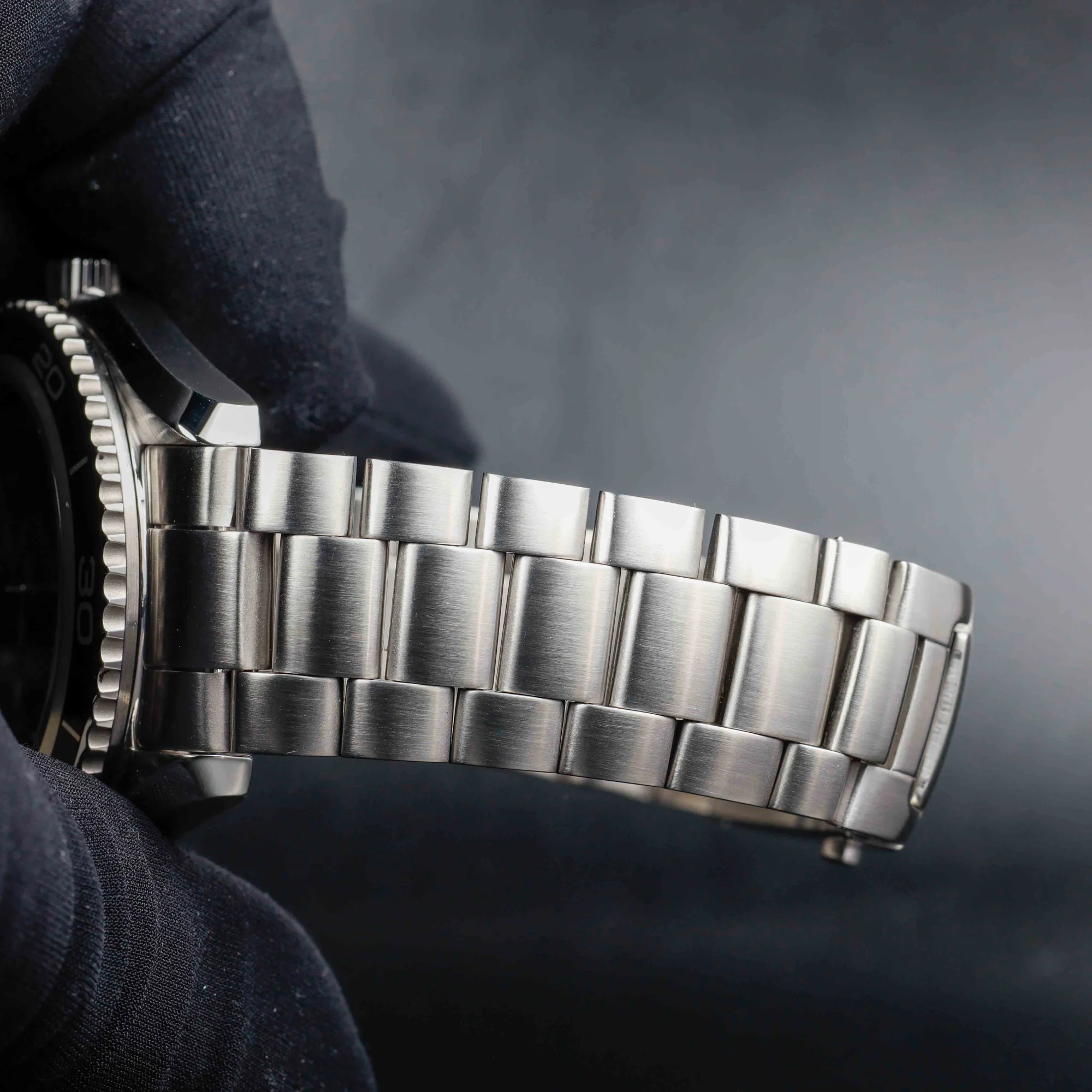 Omega Seamaster Planet Ocean quantum Of Solace 007 Limited Edition steel 9