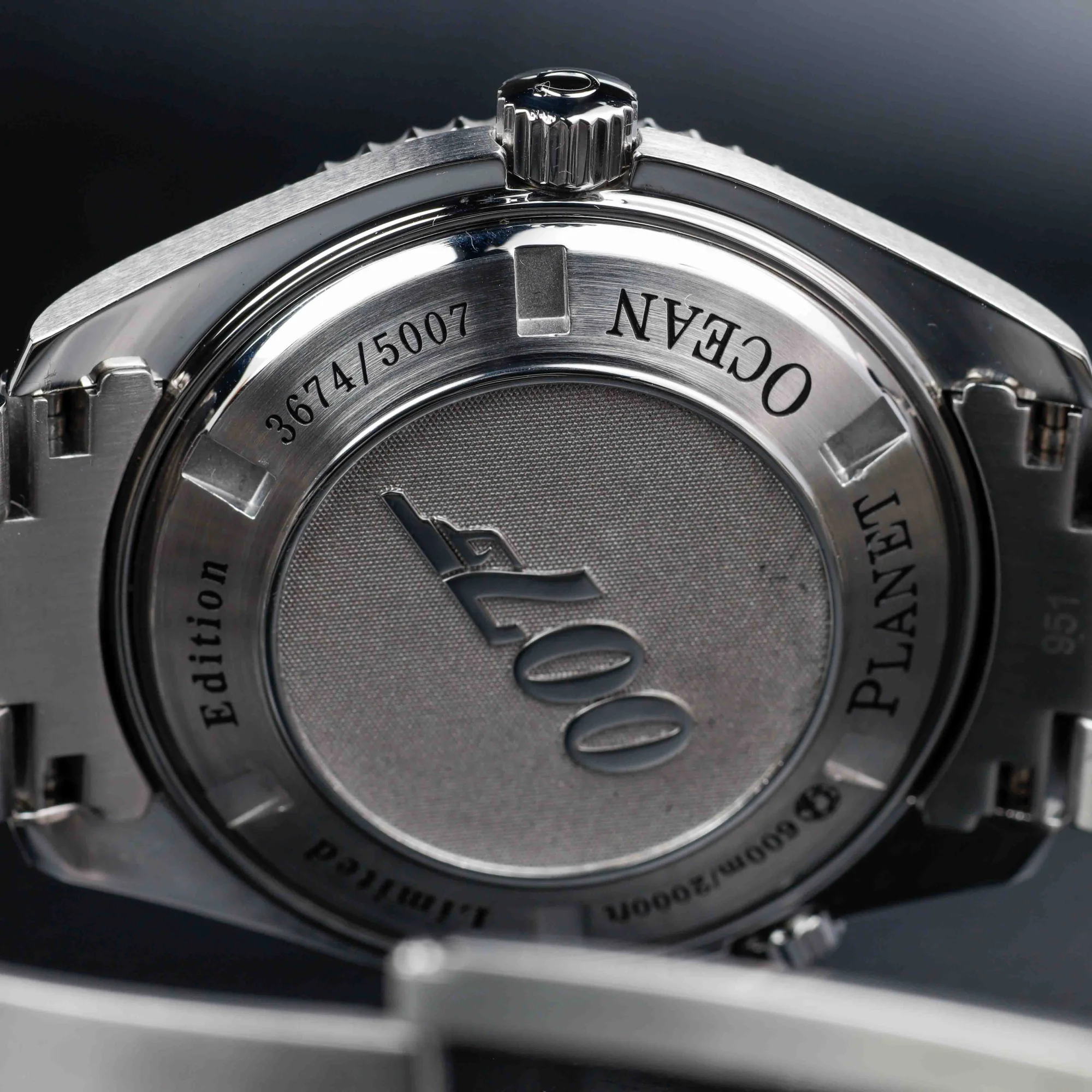 Omega Seamaster Planet Ocean quantum Of Solace 007 Limited Edition steel 11