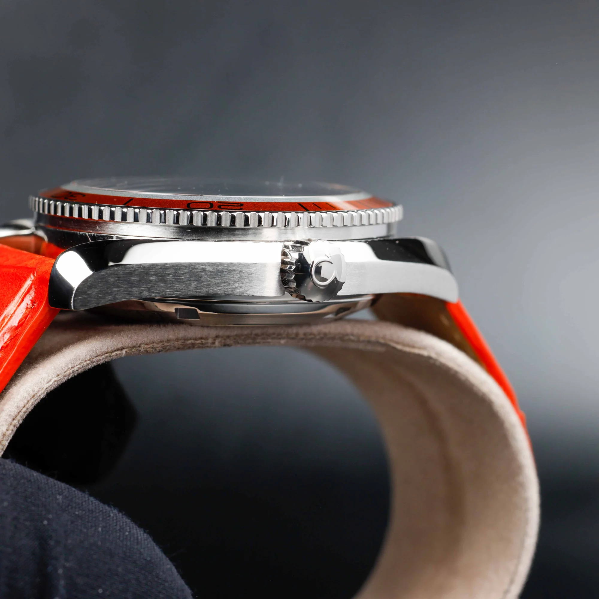 Omega Seamaster Planet Ocean acciaio 7