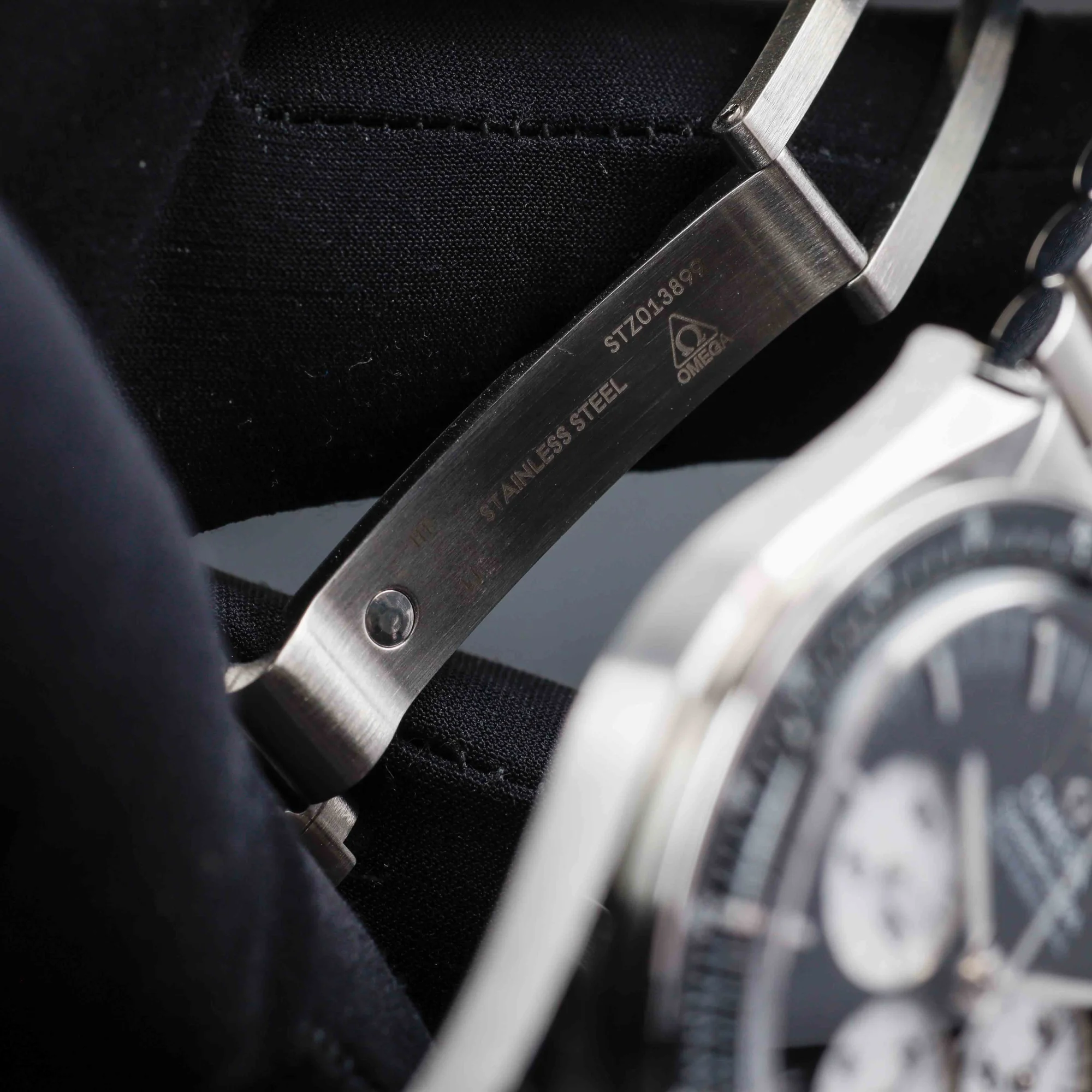 Oméga Speedmaster Professional Moonwatch acier 12