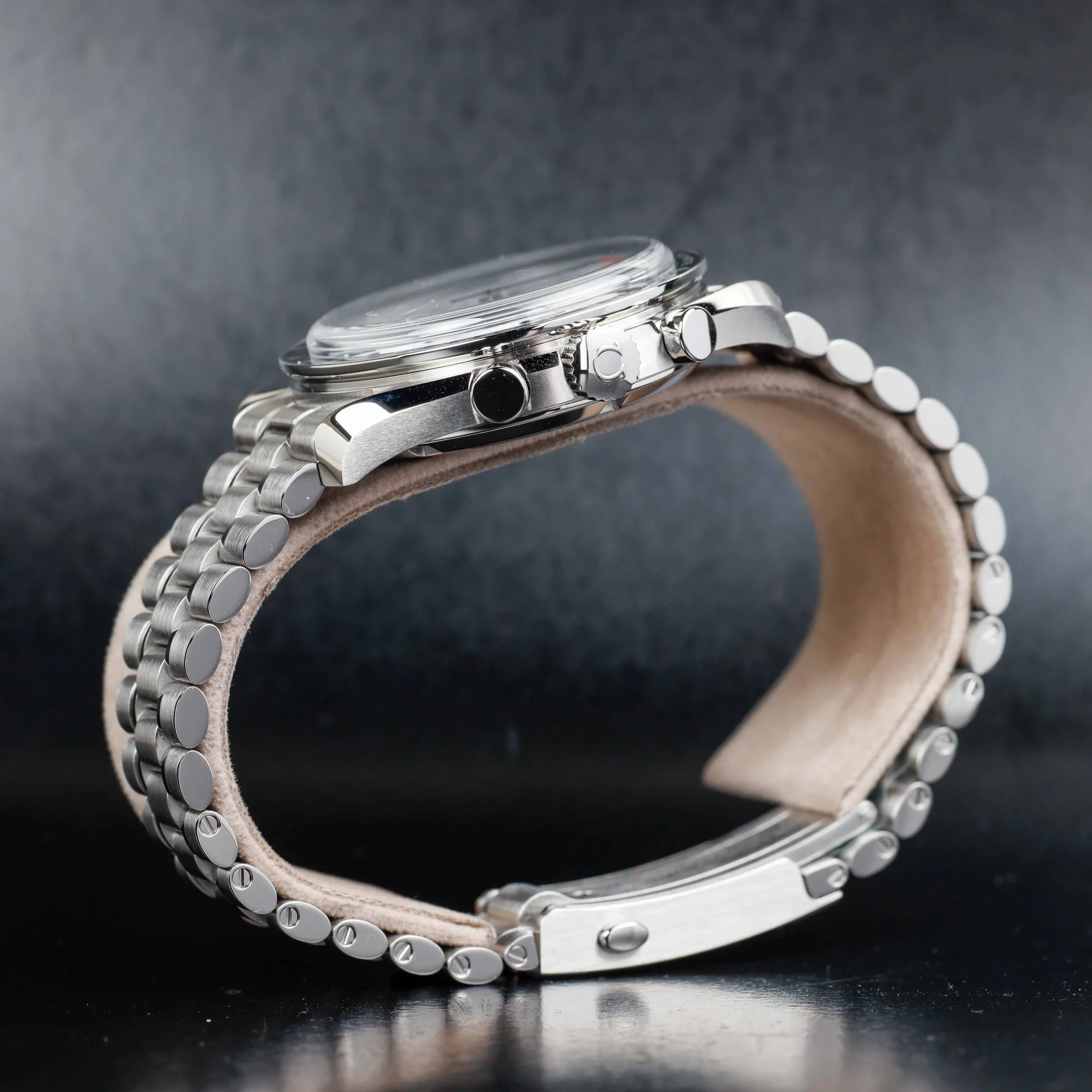 Omega Speedmaster Professional Moonwatch steel 9