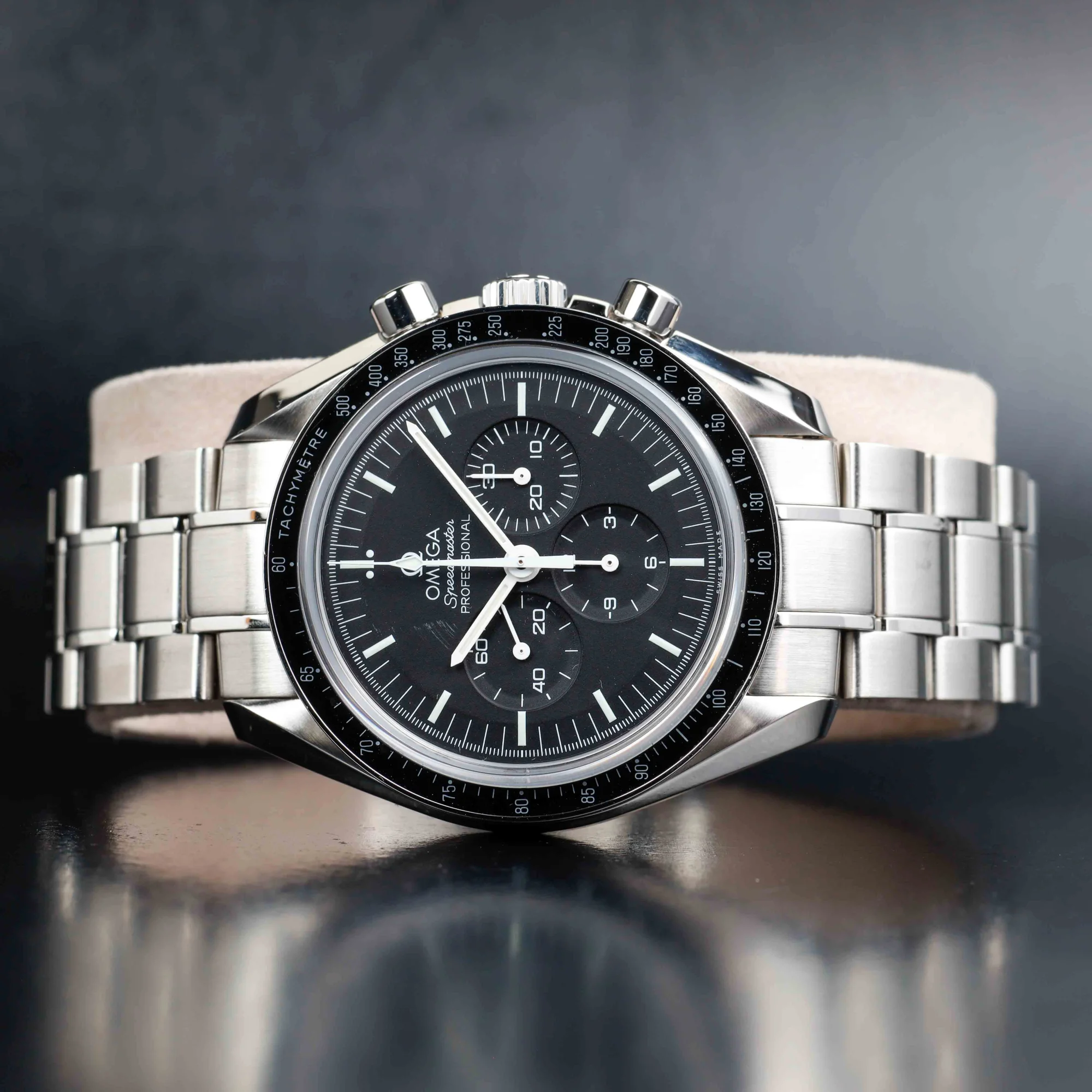 Omega Speedmaster Moonwatch Professional acciaio 2