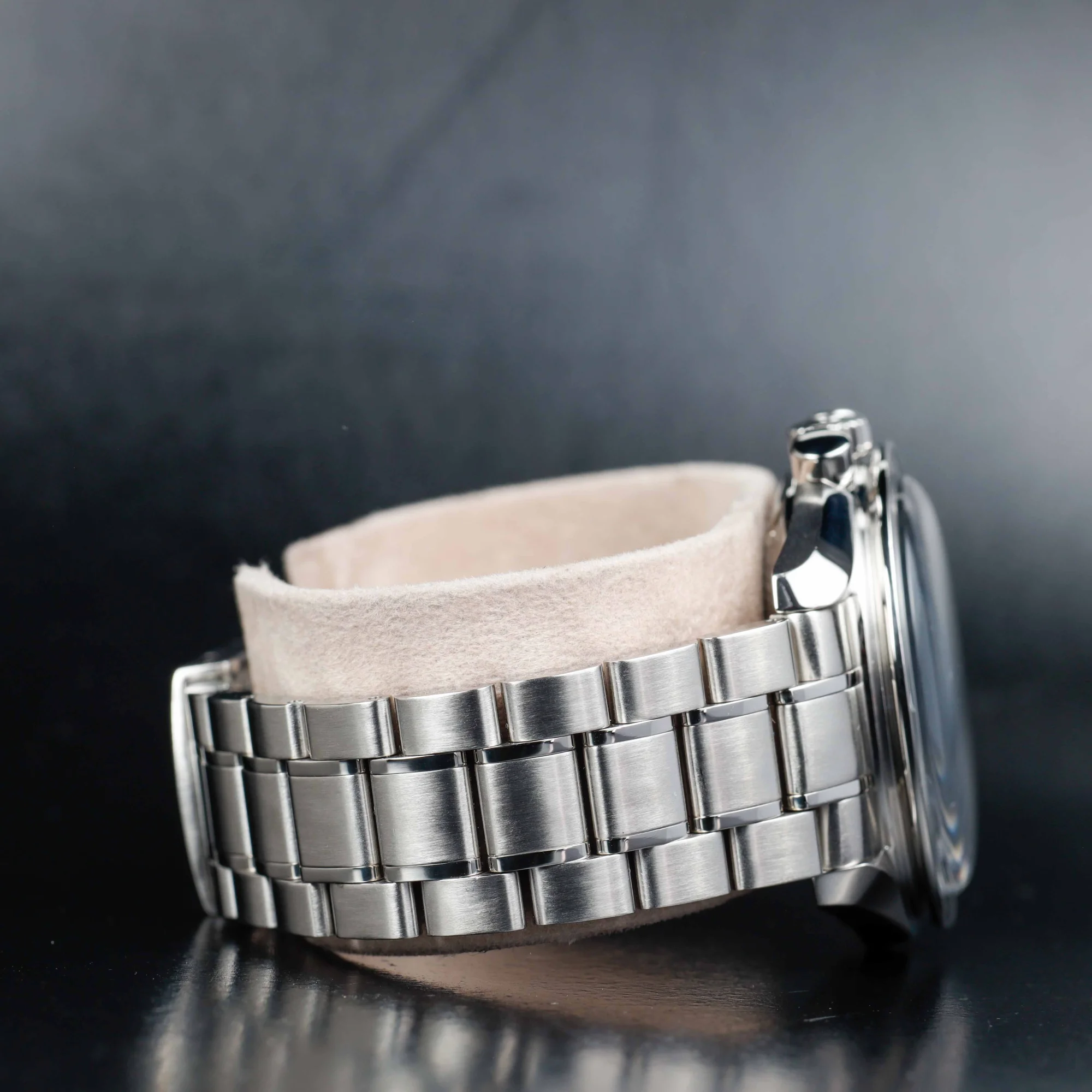 Oméga Speedmaster Moonwatch acier 5