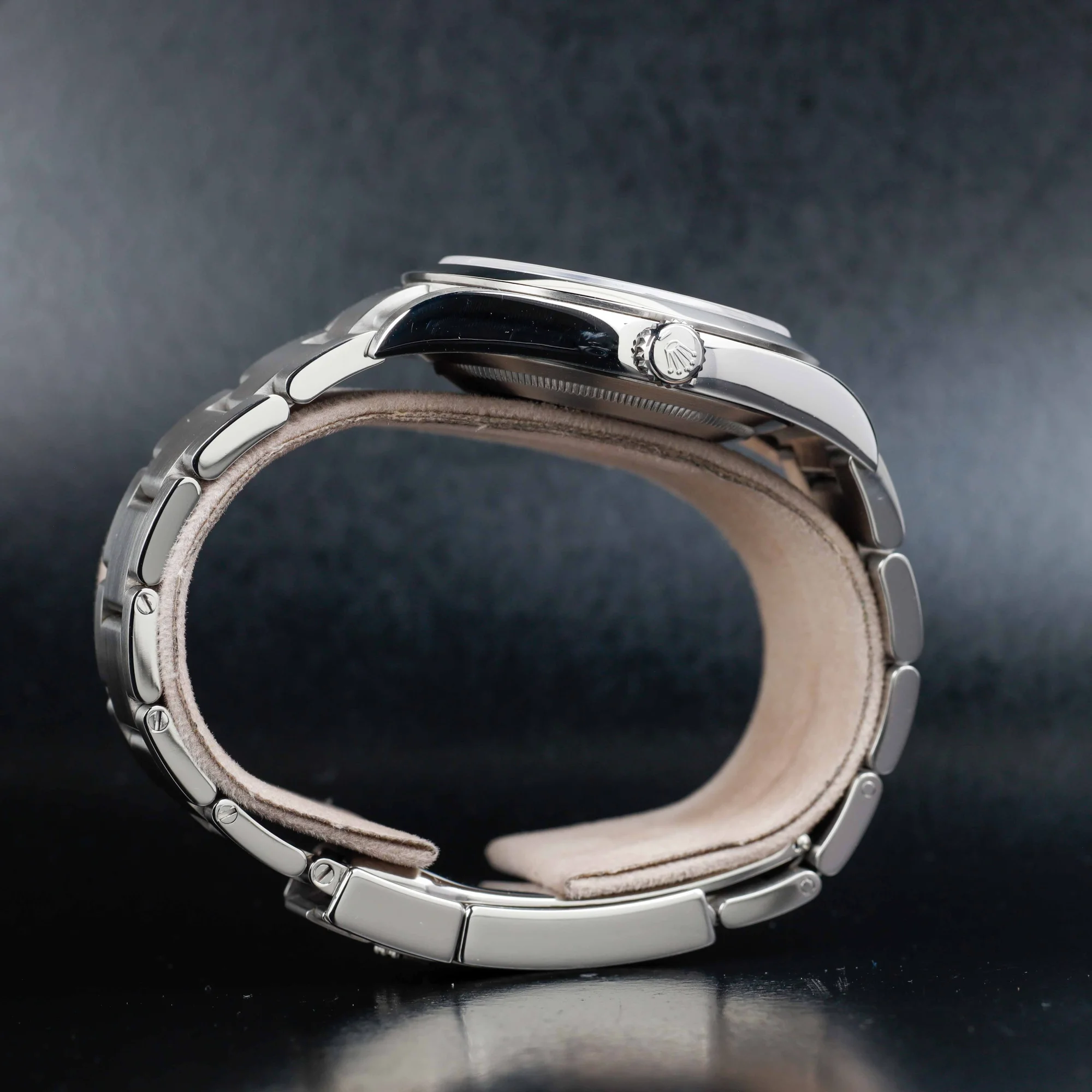 Rolex Explorer 39 acier 8