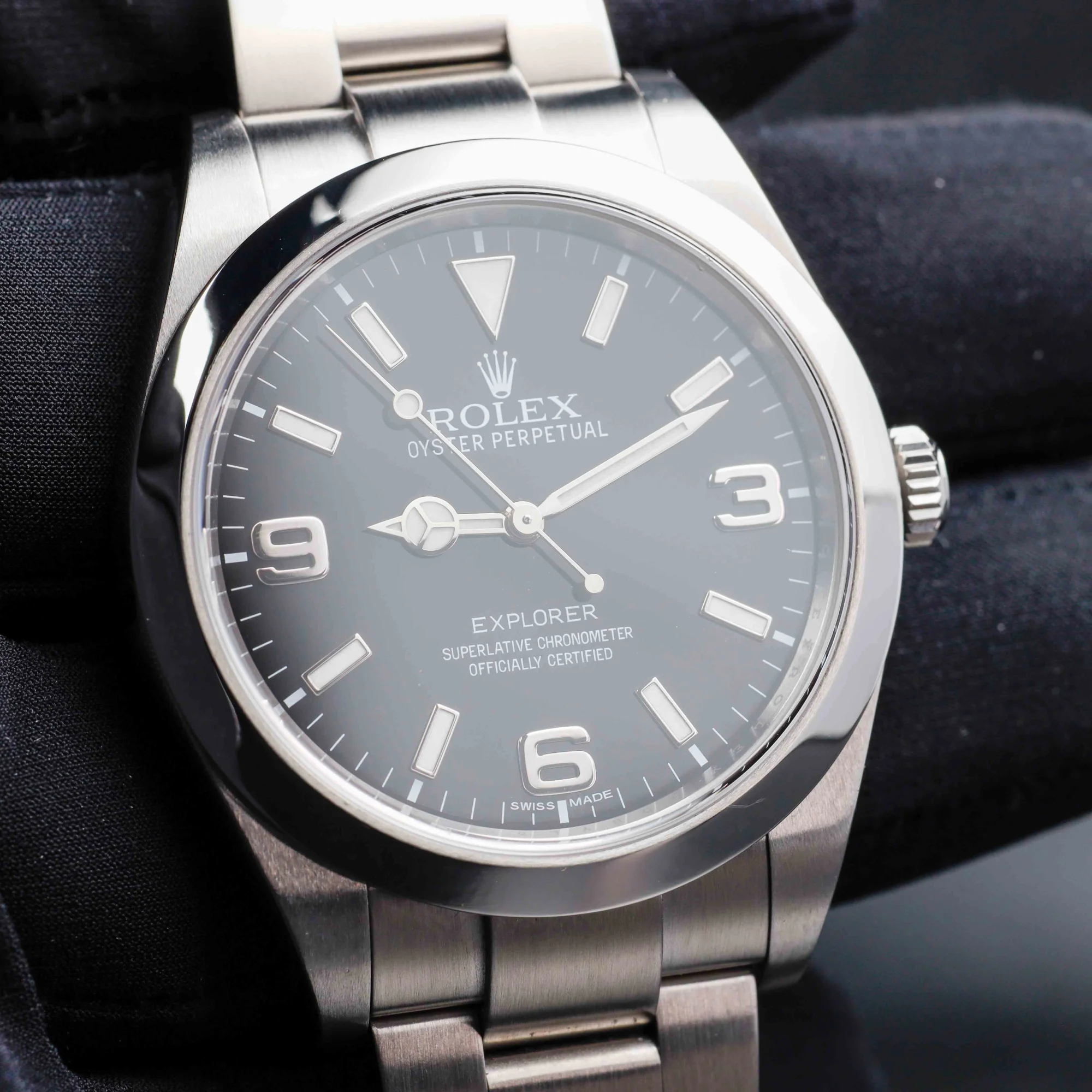 Rolex Explorer 39 acier 10