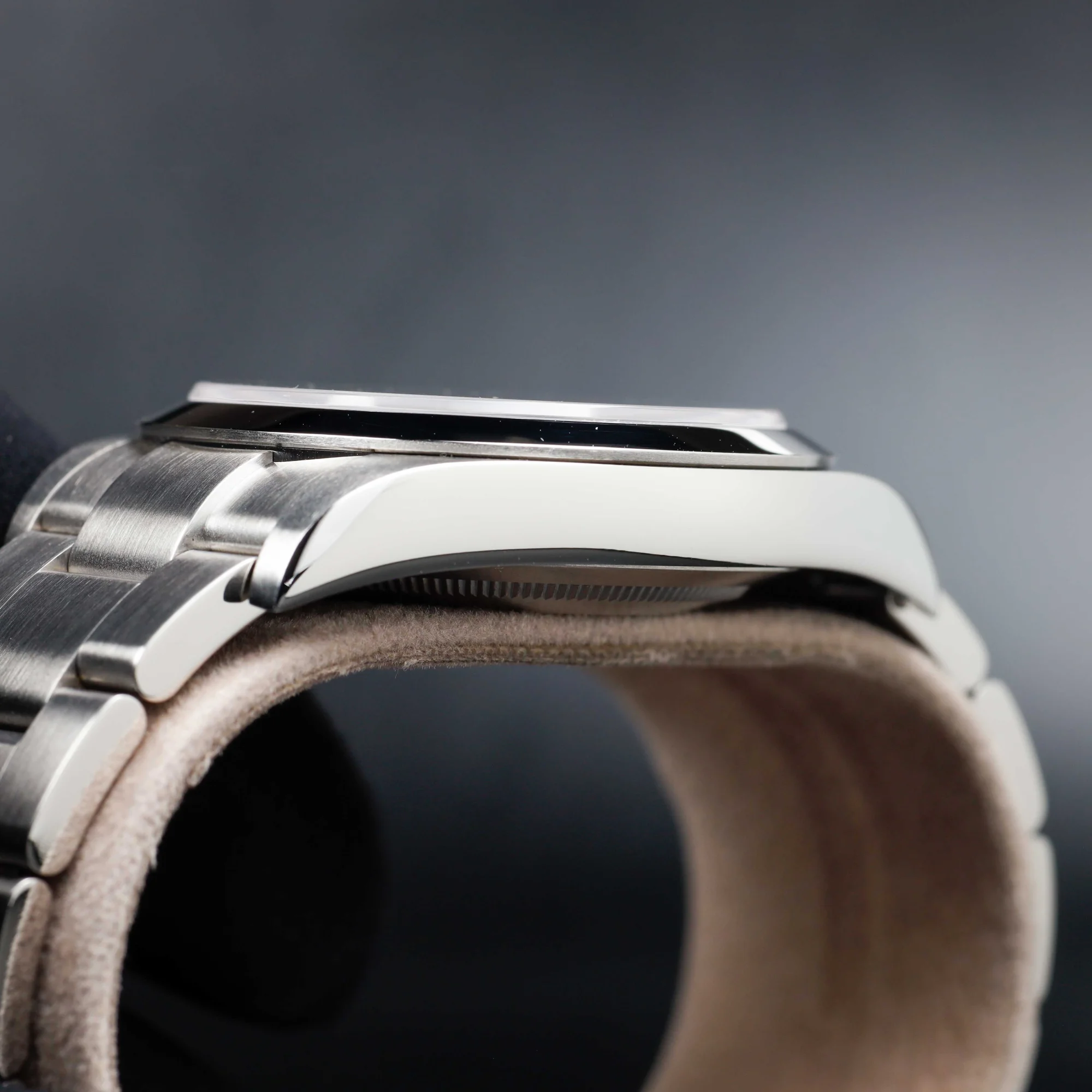 Rolex Explorer 39 acier 6