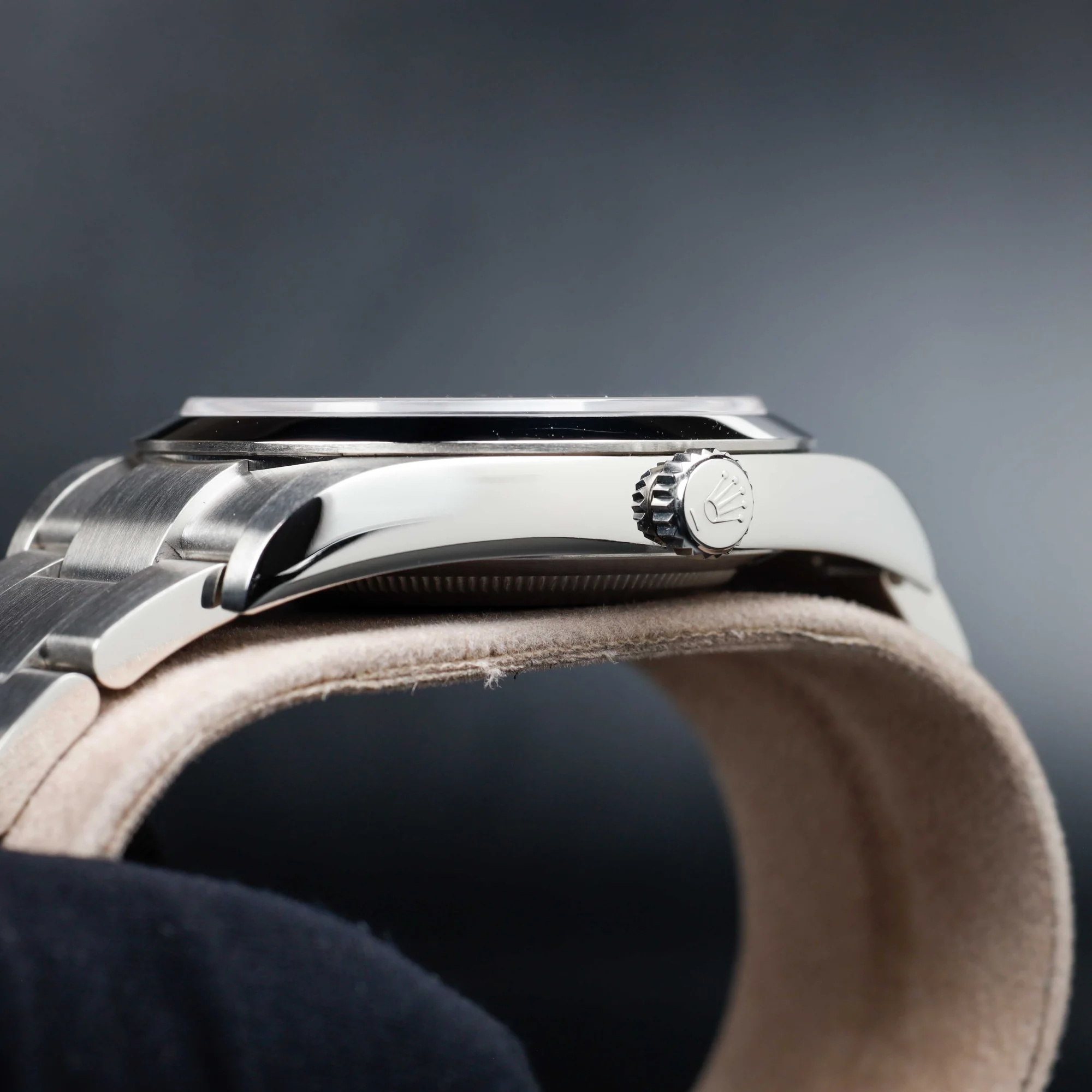 Rolex Explorer 39 acier 7