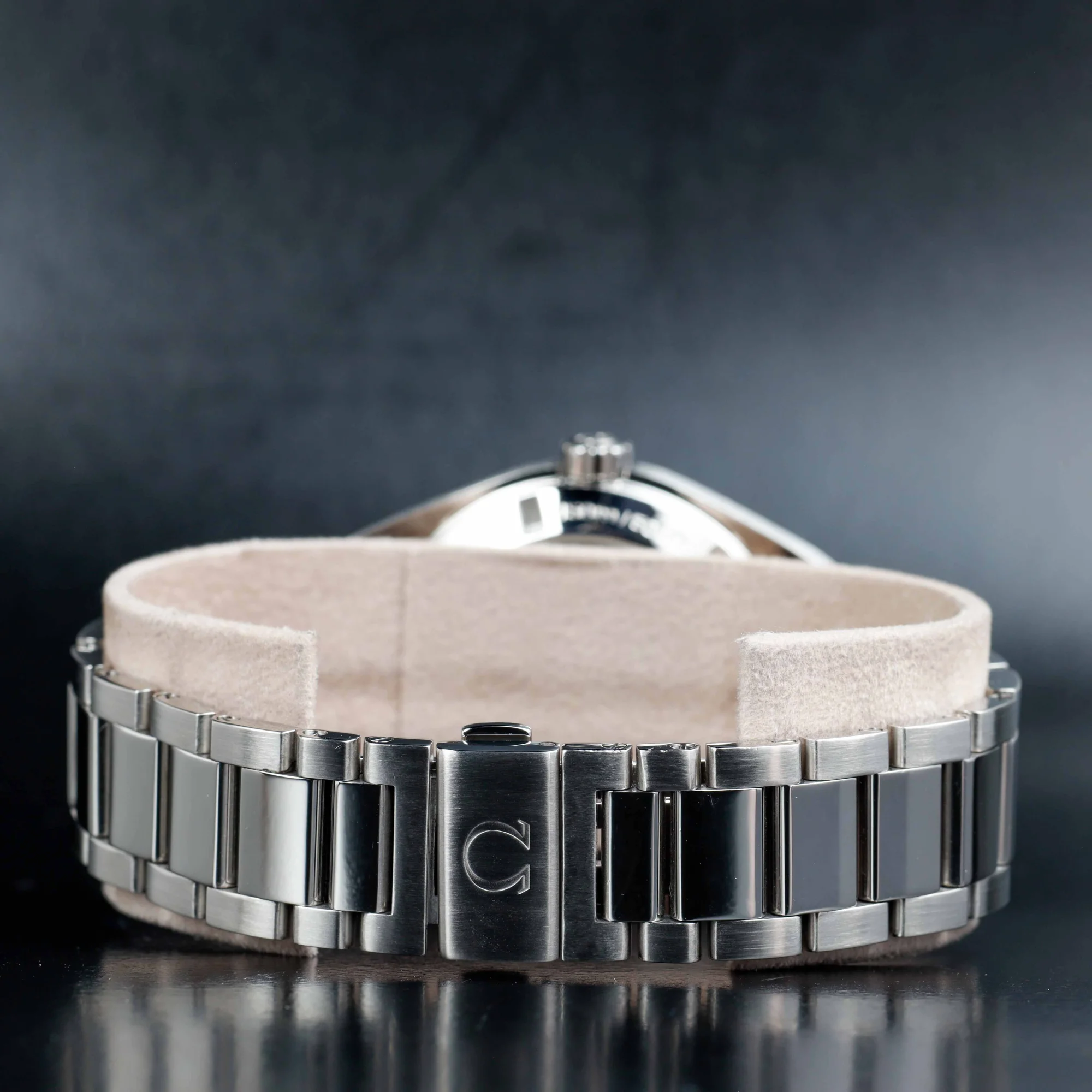 Omega Seamaster Aqua Terra 007 James Bond Limited Edition steel 4