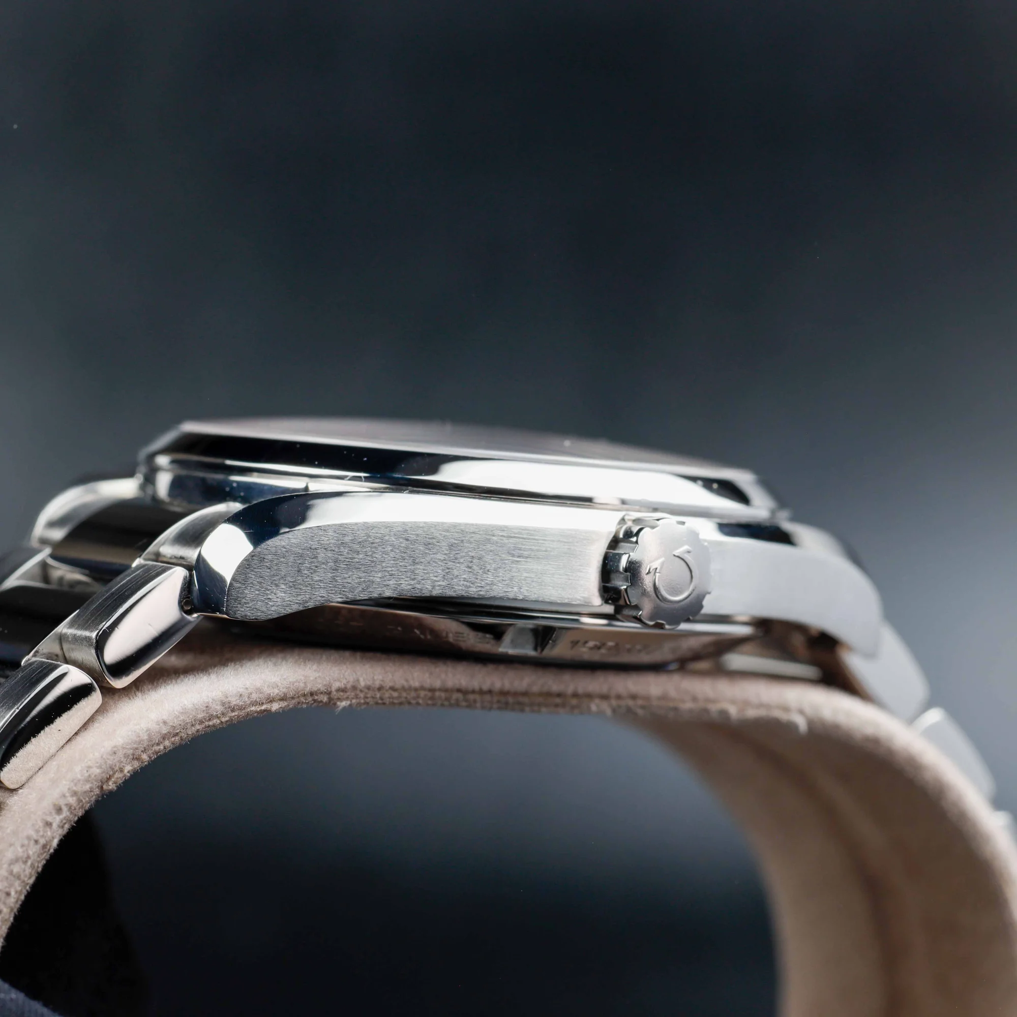 Omega Seamaster Aqua Terra 007 James Bond Limited Edition steel 7