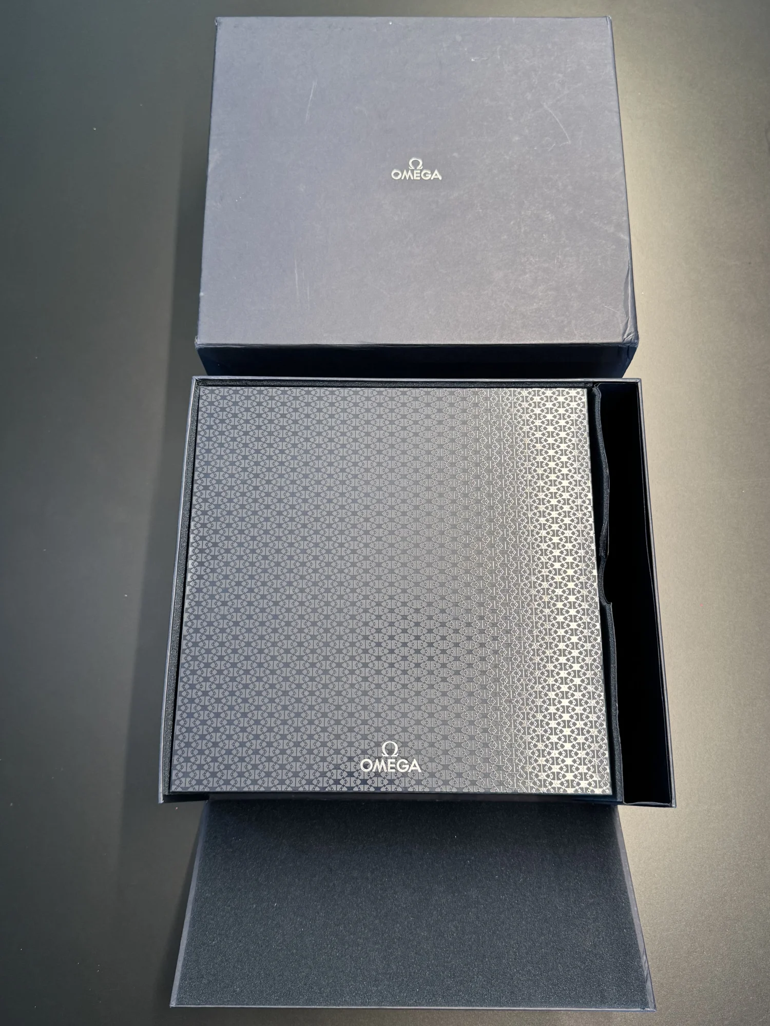 Omega Seamaster Aqua Terra 007 James Bond Limited Edition steel 13