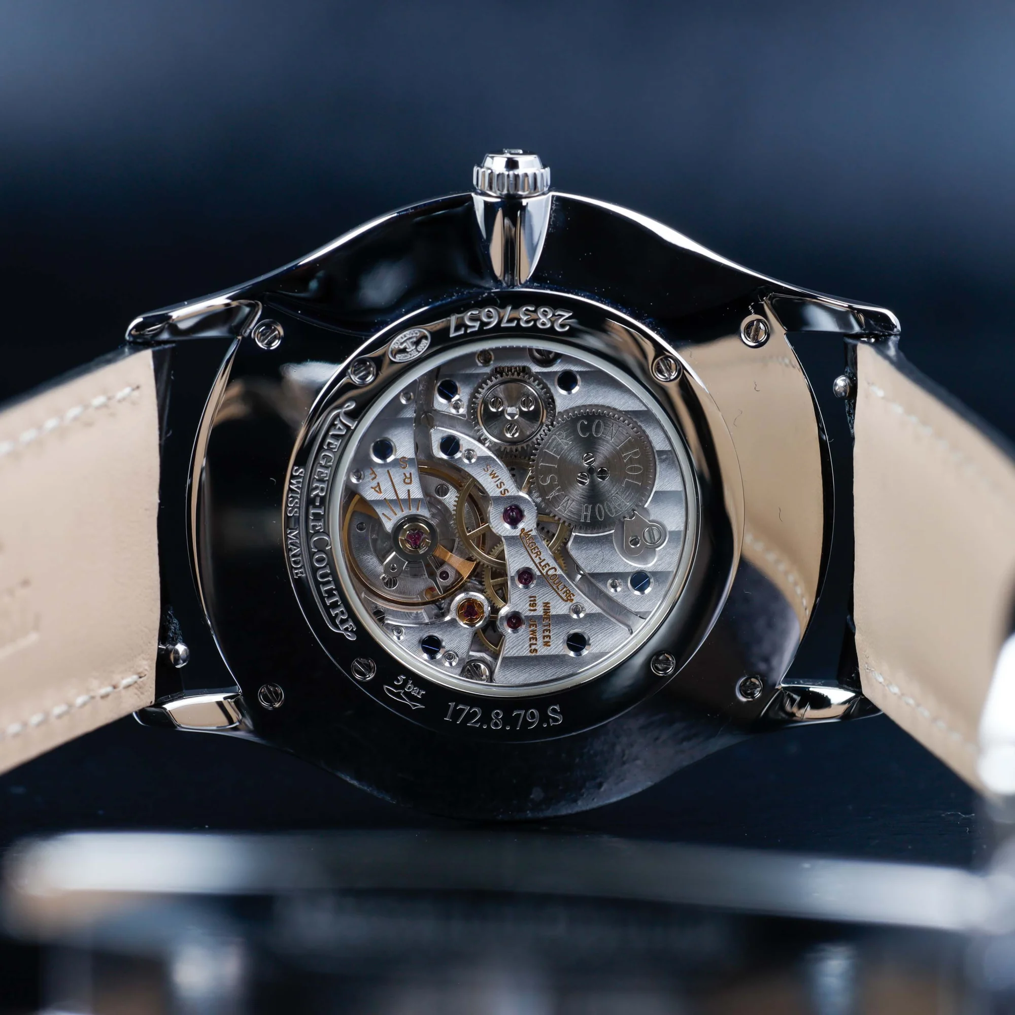 Jaeger-LeCoultre Master Ultra Thin 38 acier 9