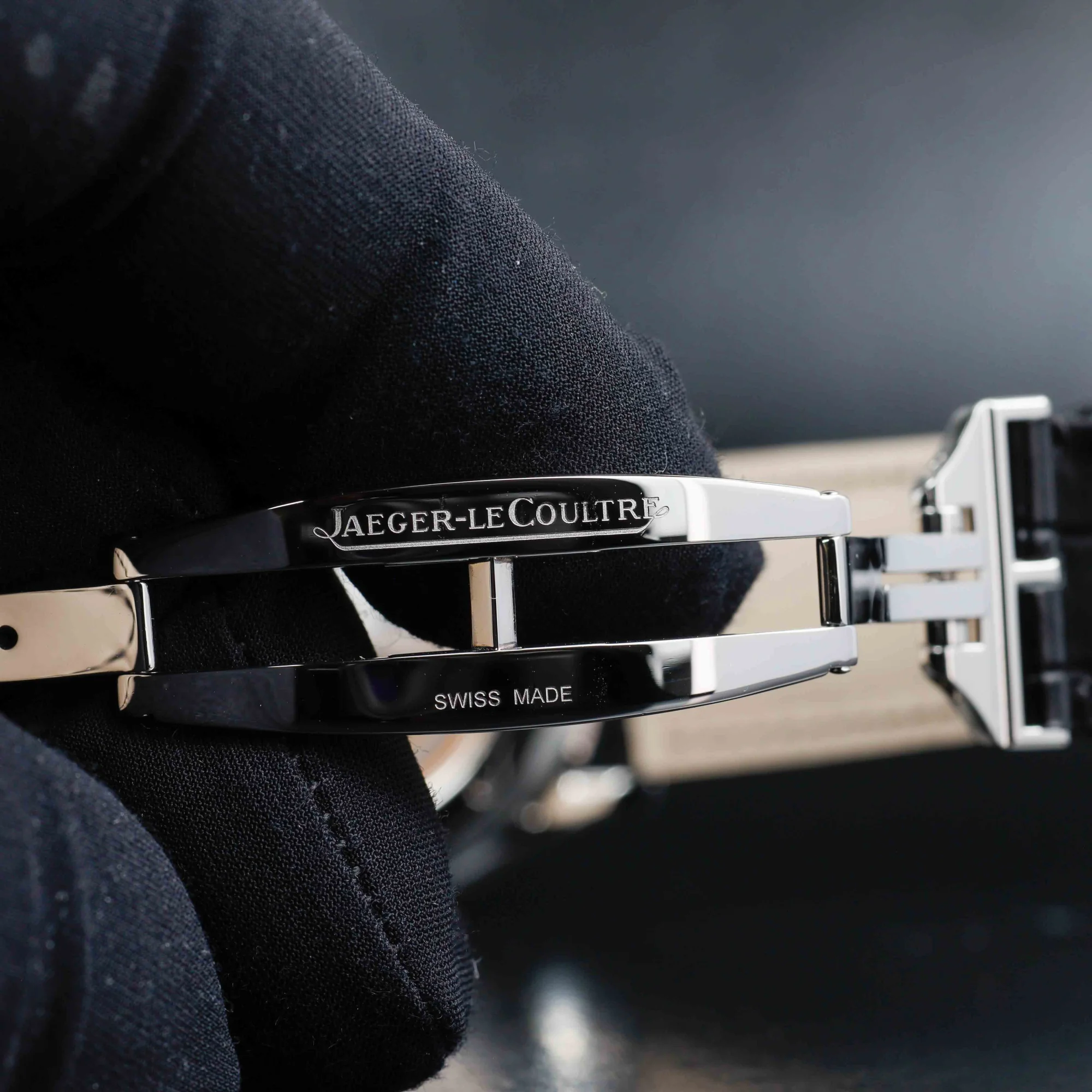 Jaeger-LeCoultre Master Ultra Thin Moon 39 steel 10