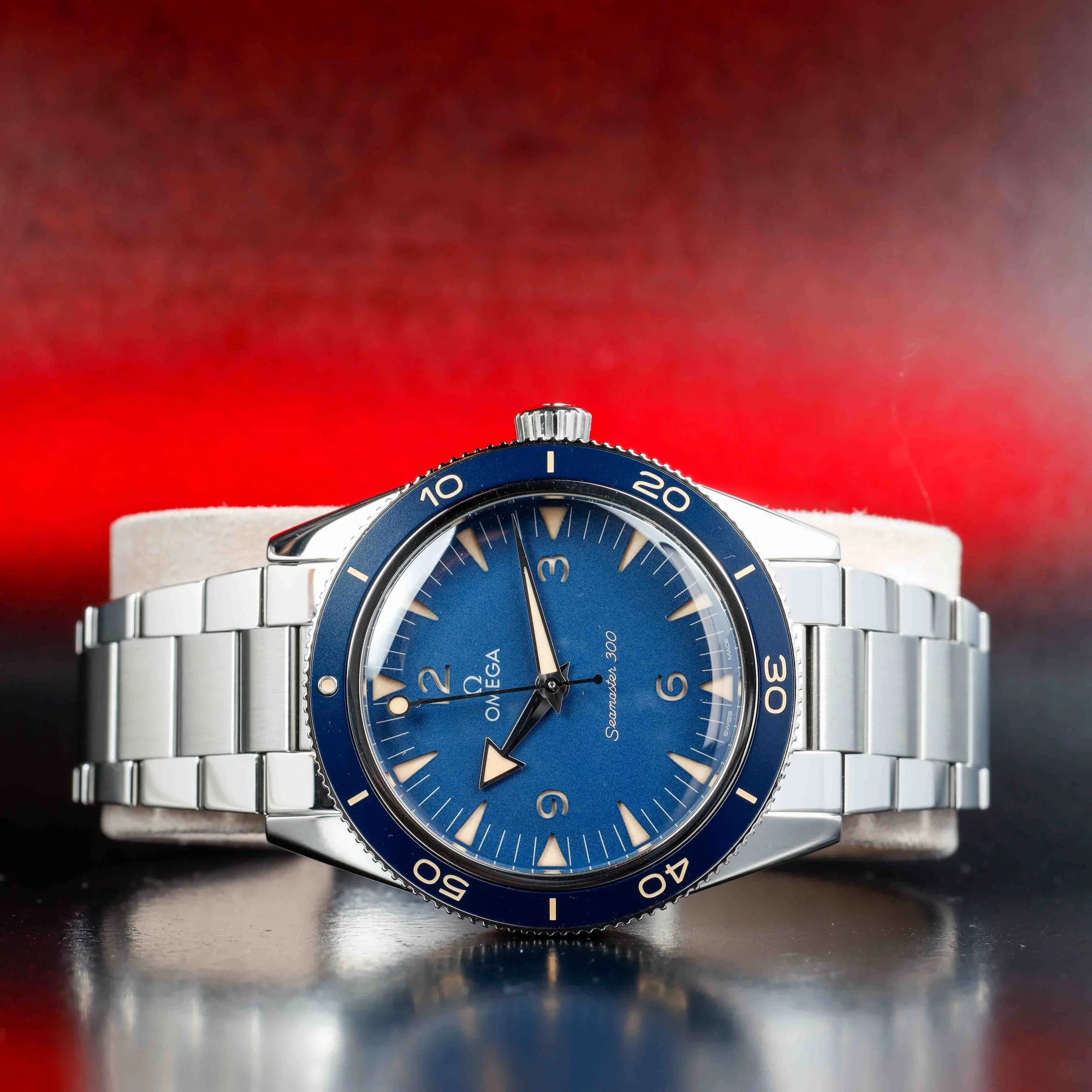 Oméga Speedmaster 300 Co-axial Master Chronometer acier