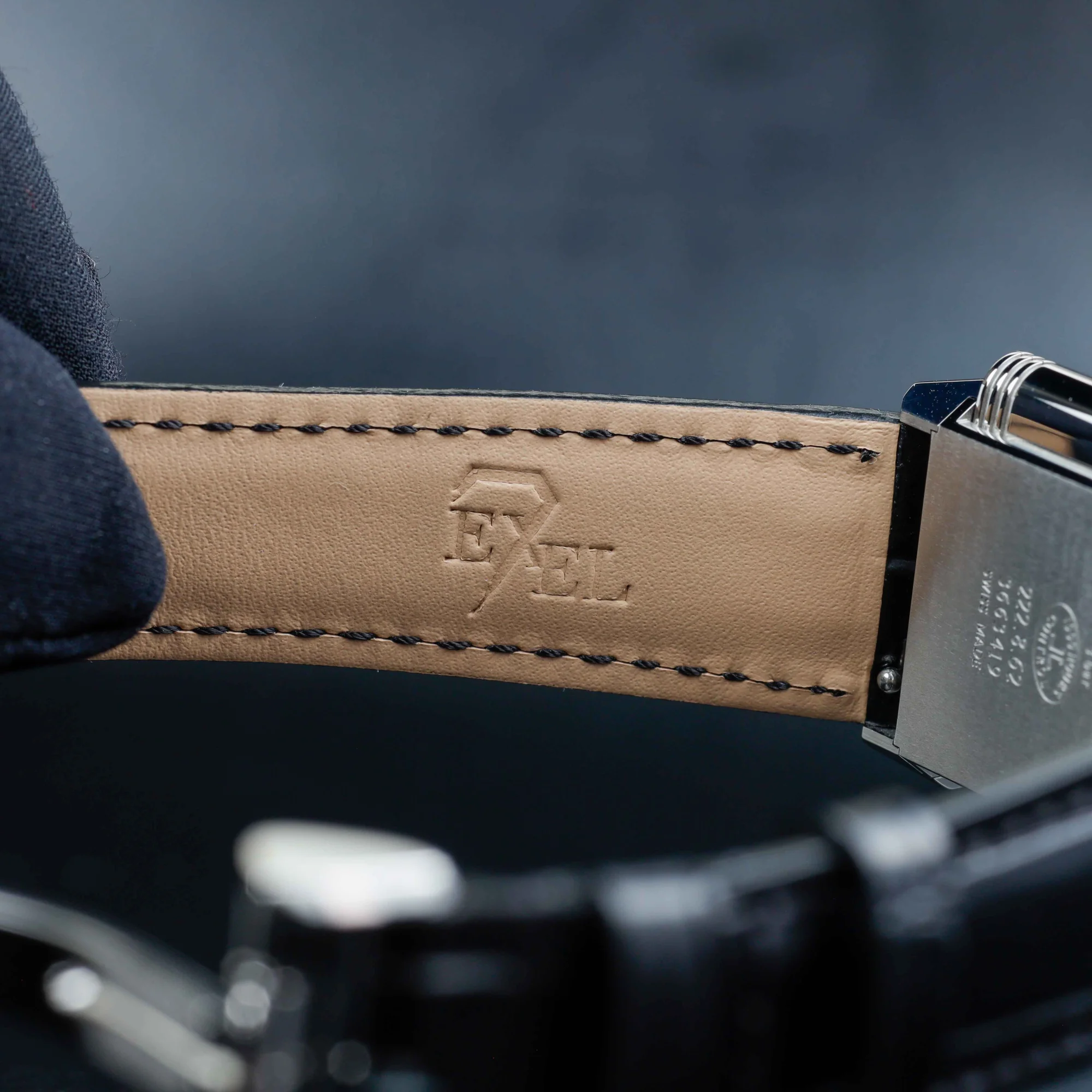 Jaeger-LeCoultre Reverso Classic Medium Thin acier 11