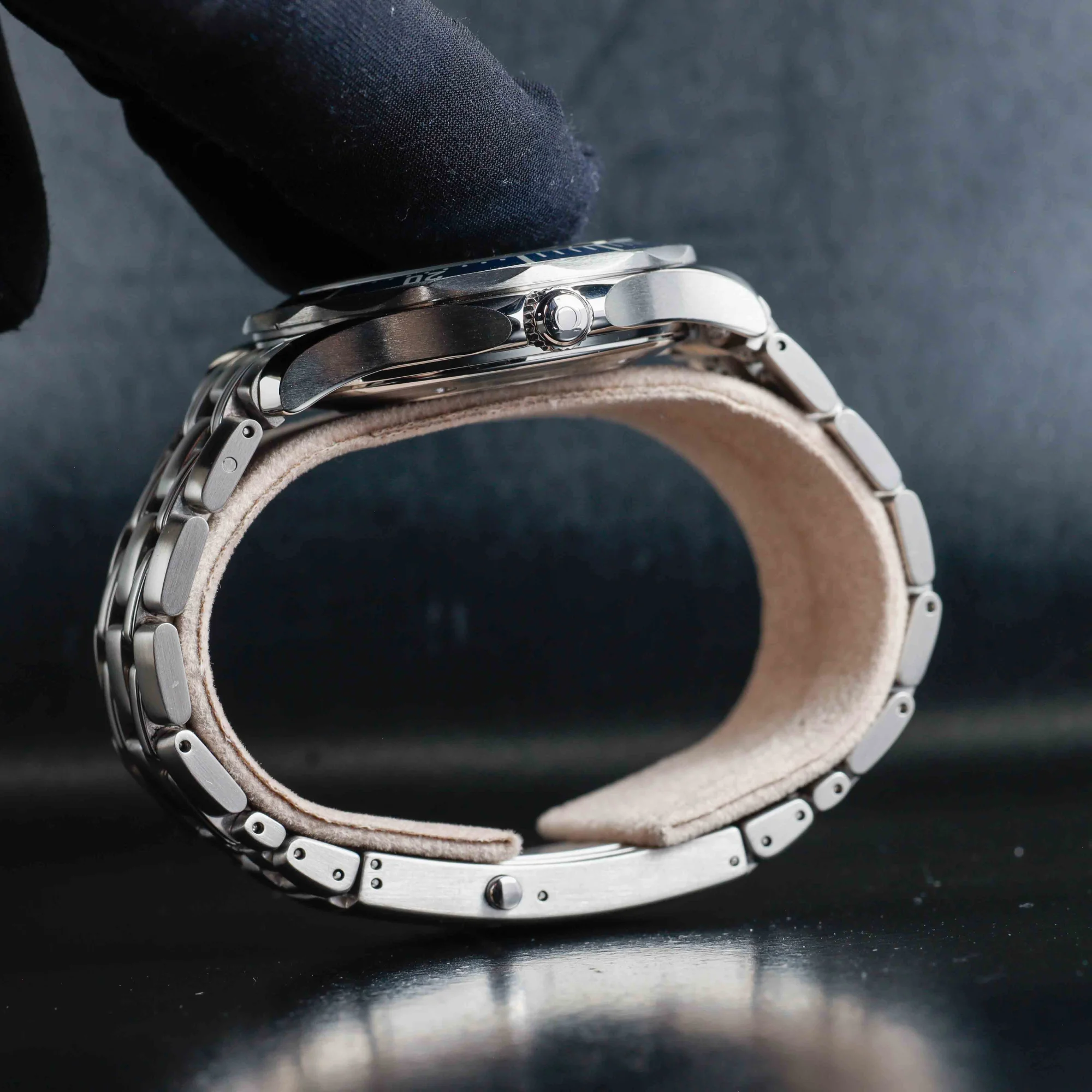 Oméga Seamaster acier 8