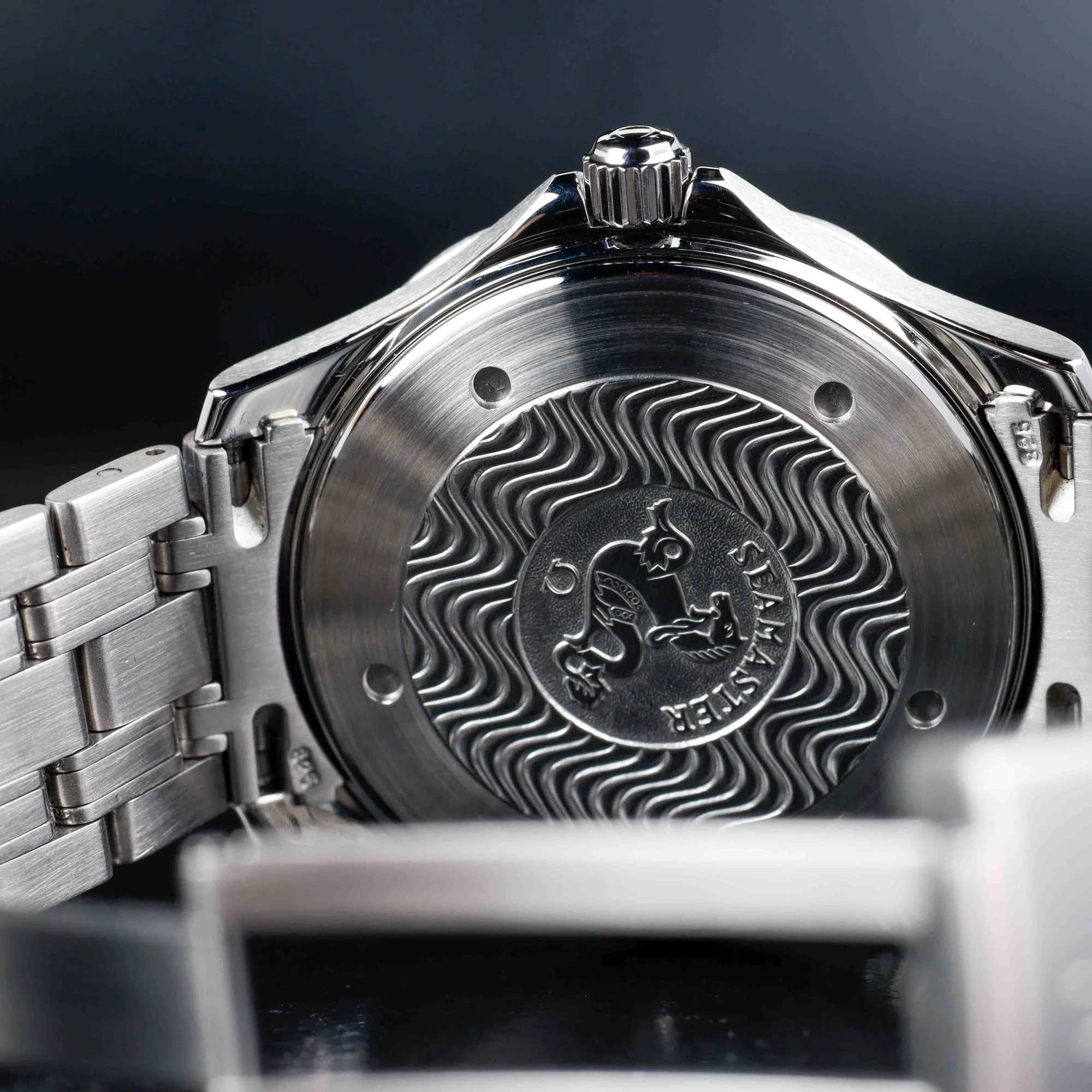 Oméga Seamaster acier 11