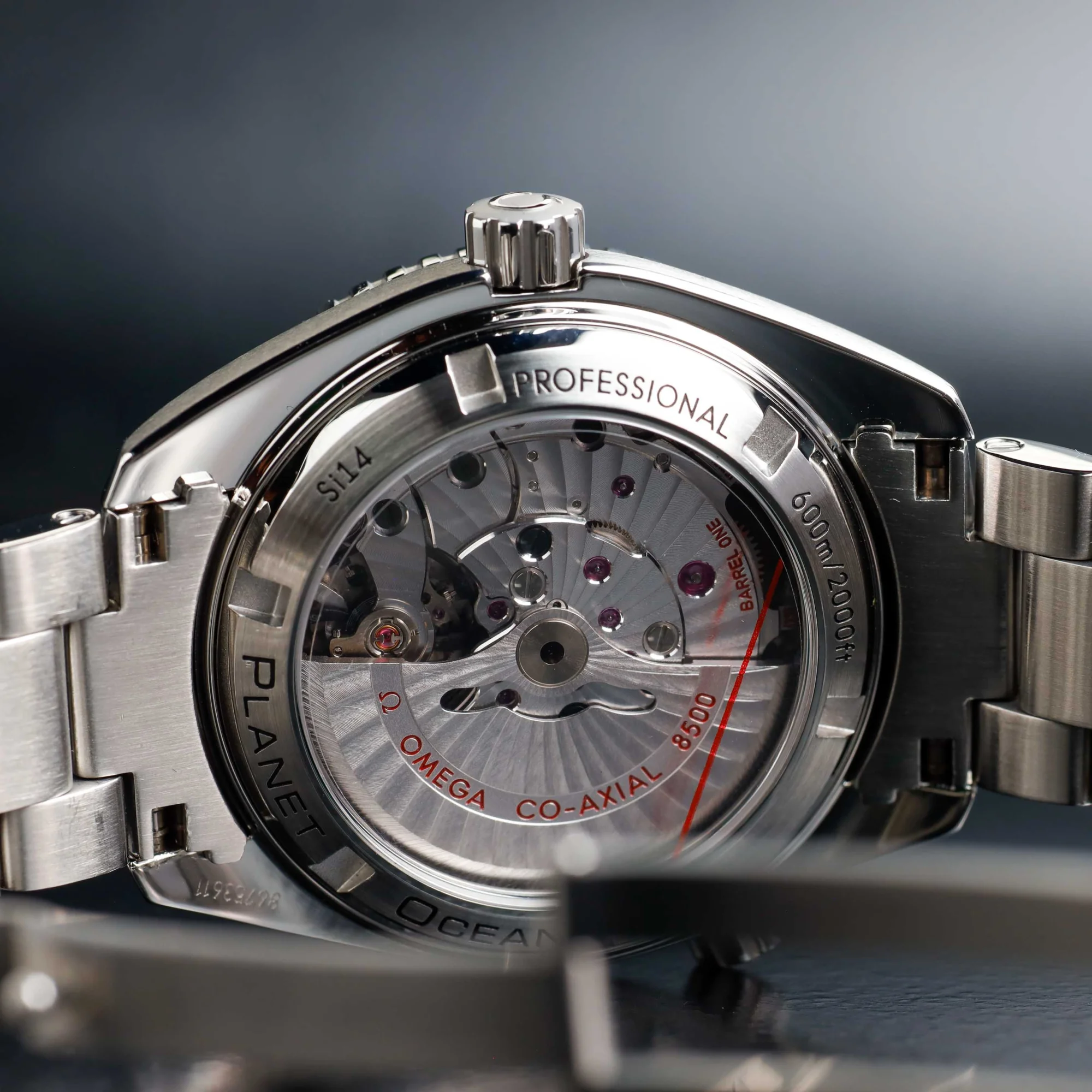 Omega Seamaster Planet Ocean acciaio 11