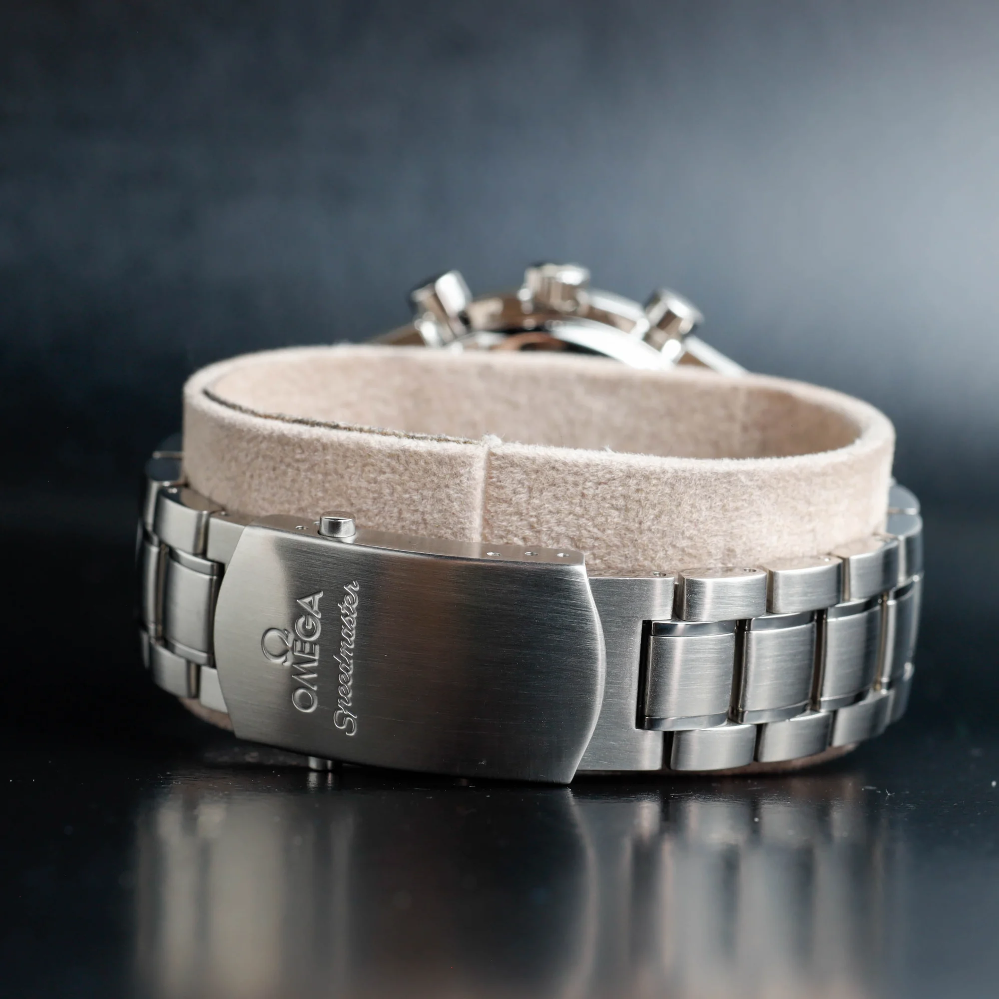 Omega Speedmaster Date acciaio 4