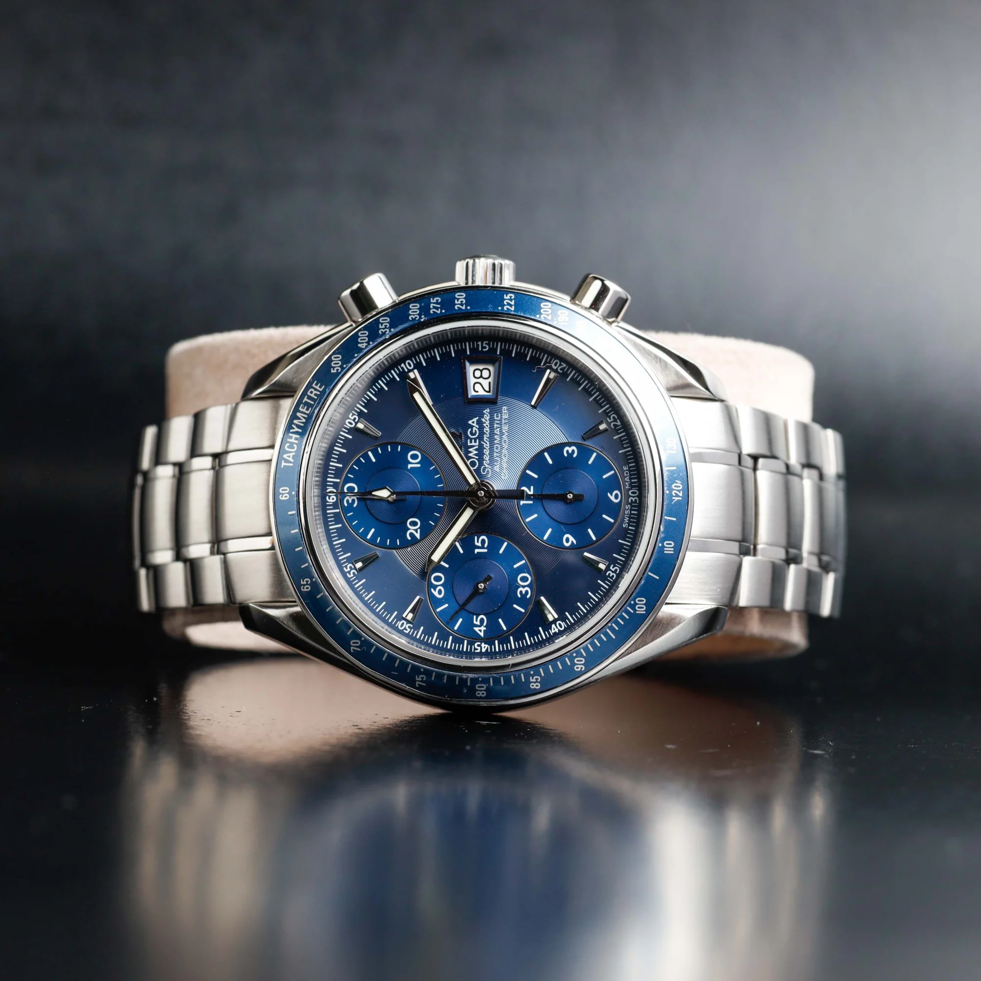 Omega Speedmaster Date steel 2