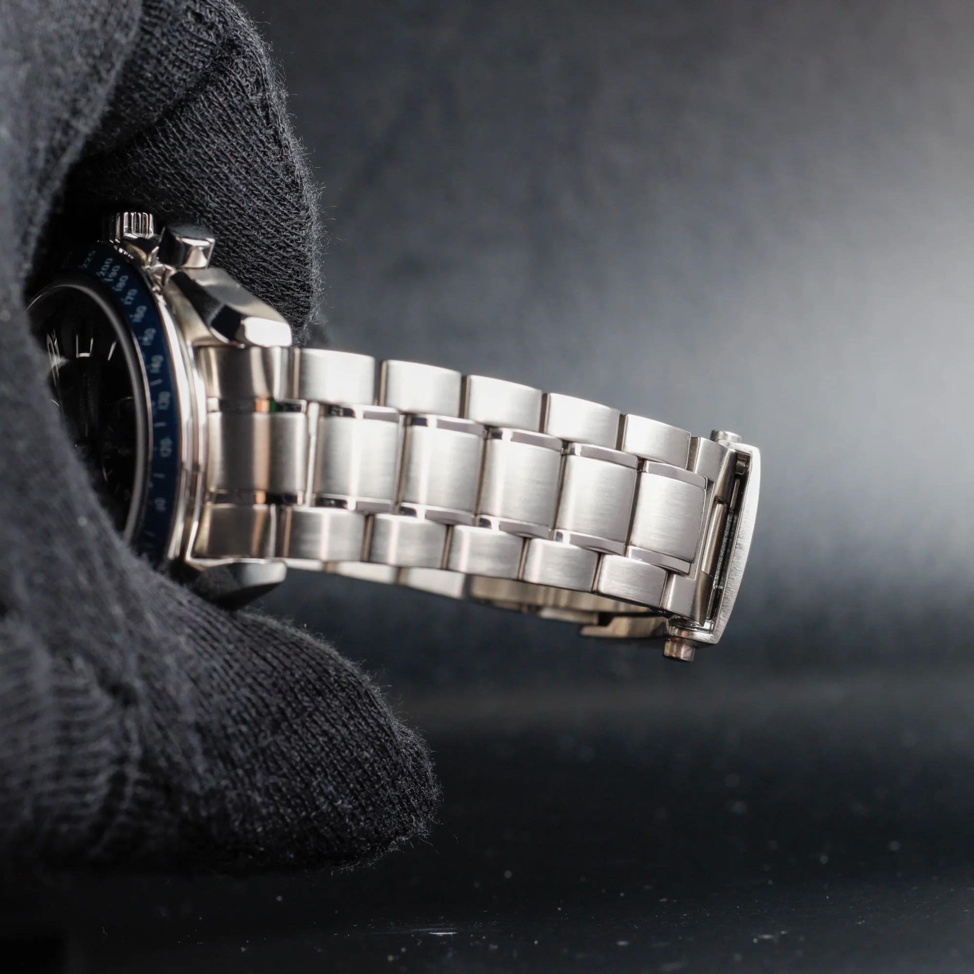 Omega Speedmaster Date steel 10