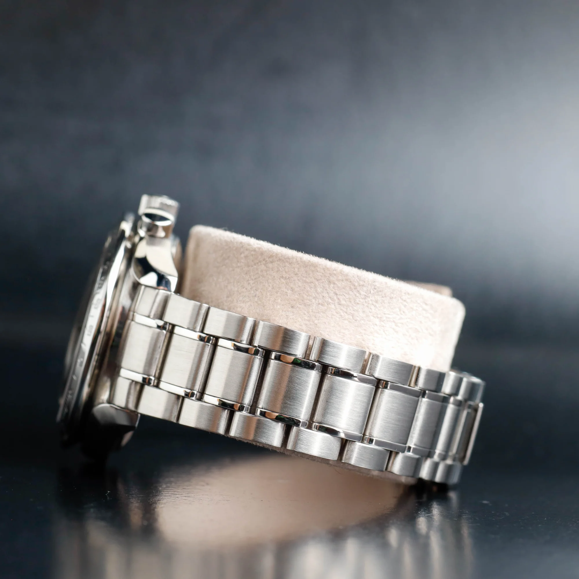 Omega Speedmaster Date steel 3
