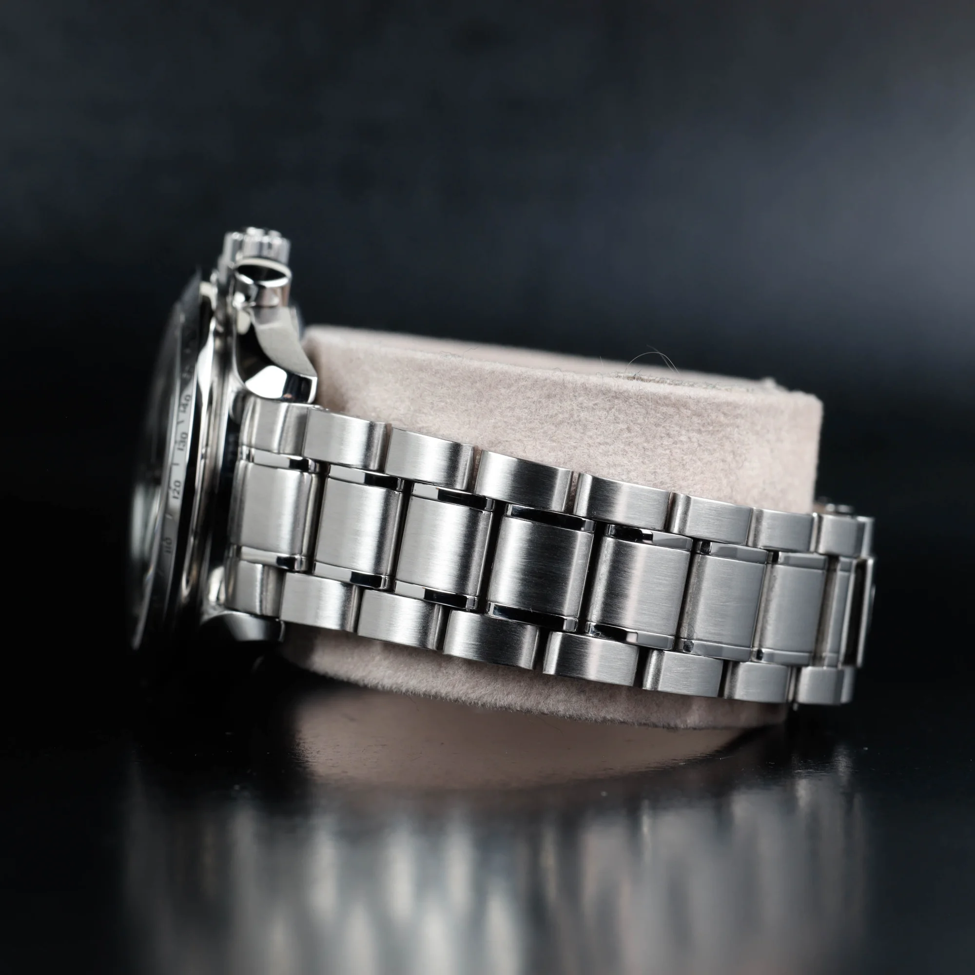 Omega Speedmaster Date steel 3