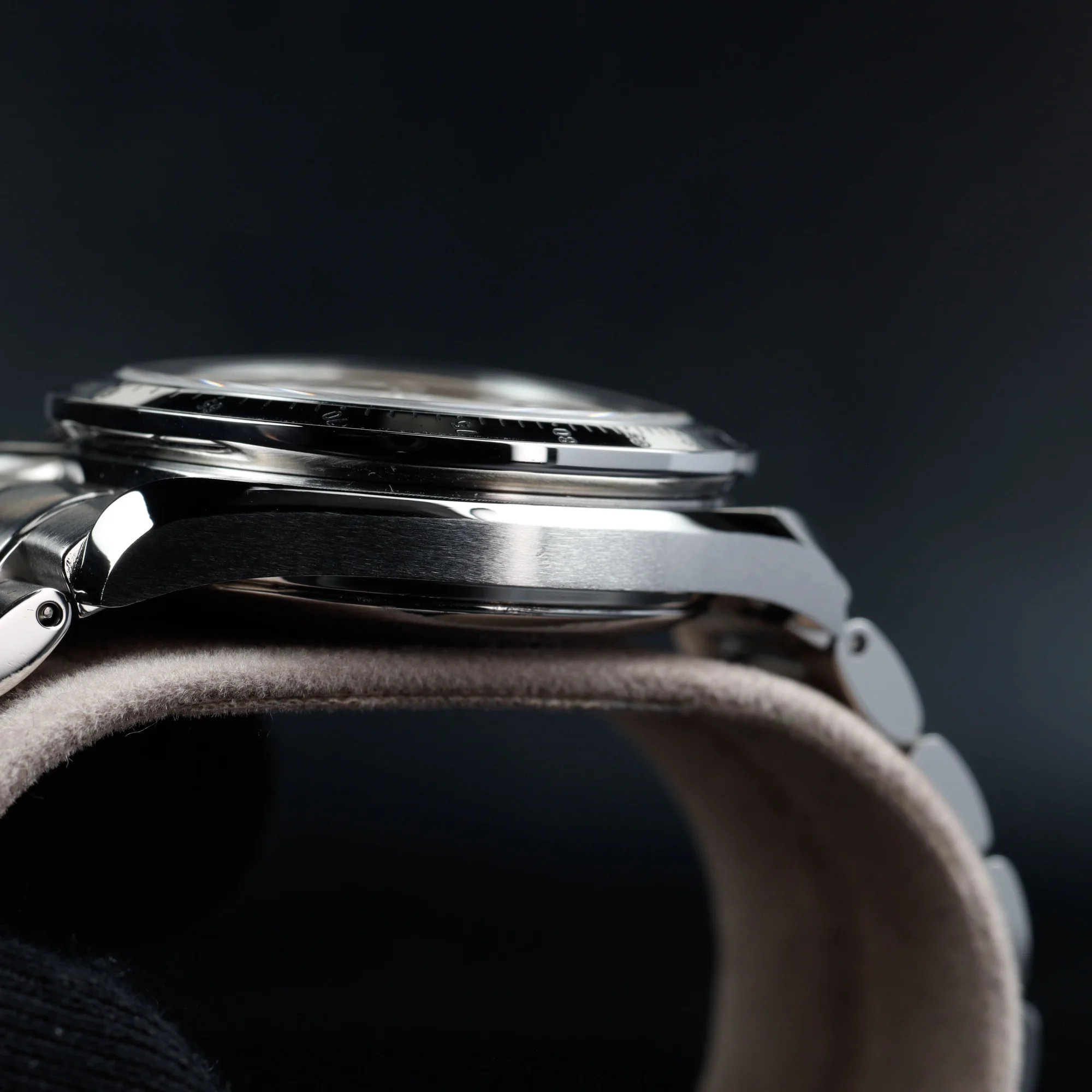Omega Speedmaster Date steel 6