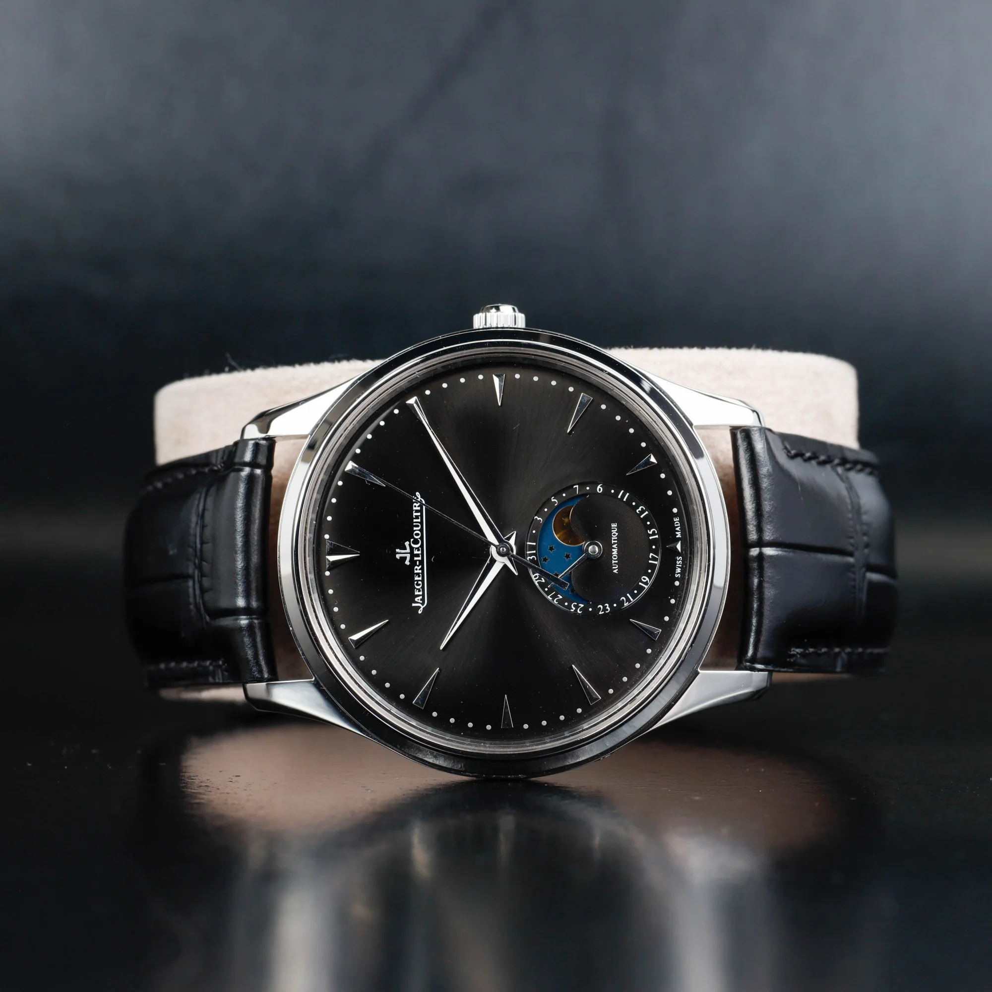 Jaeger-LeCoultre Master Ultra Thin Moon acier 2