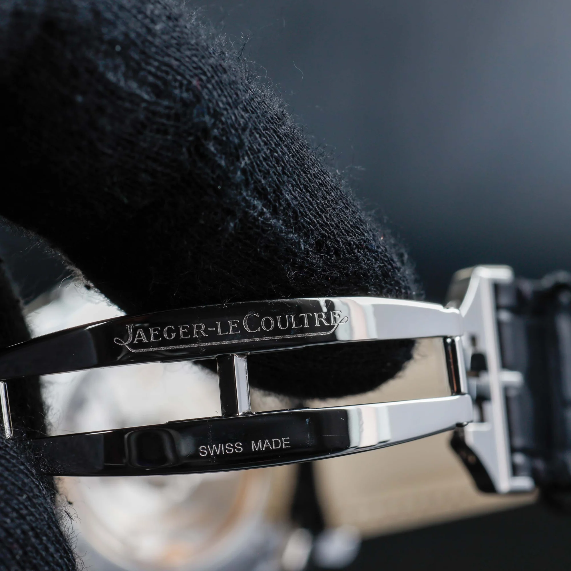 Jaeger-LeCoultre Master Ultra Thin Moon acier 10