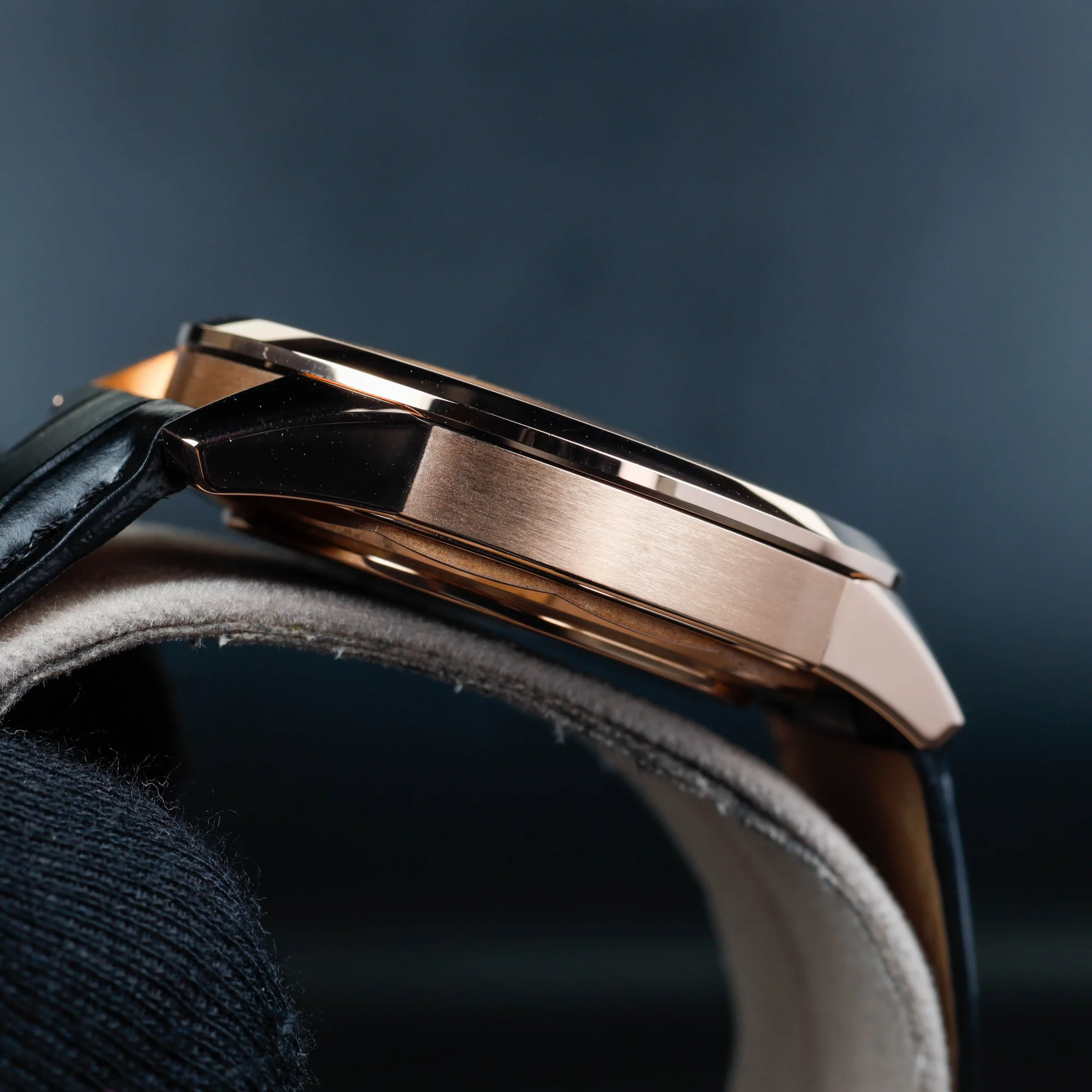 Jaeger-LeCoultre Geophysic Universal Time rose gold 6