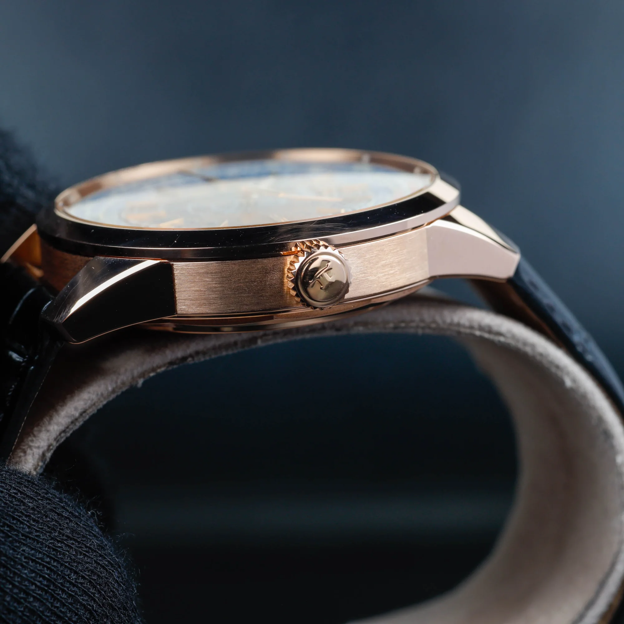 Jaeger-LeCoultre Geophysic Universal Time rose gold 7